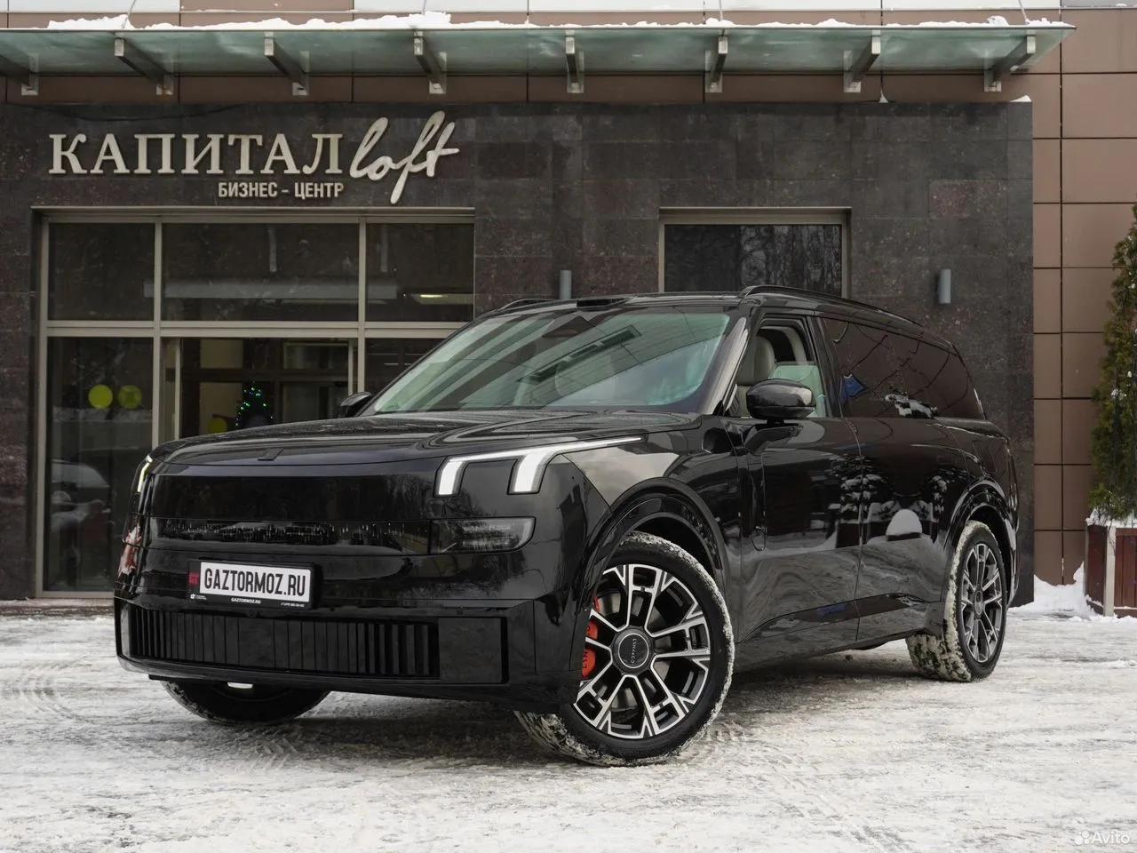 Lynk & Co 900 2.0hyb 4WD AT (734 л.с.) 2025 г. 15 км