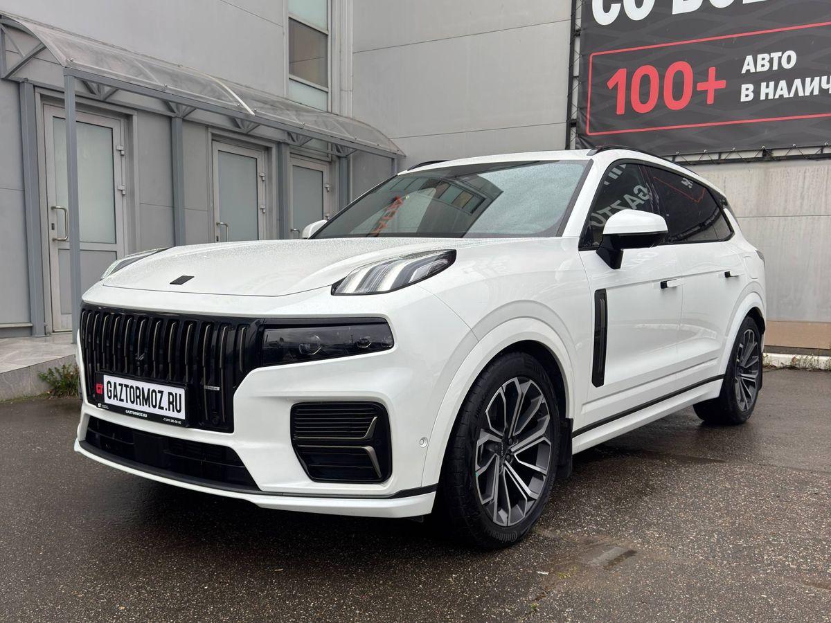 Lynk & Co 9