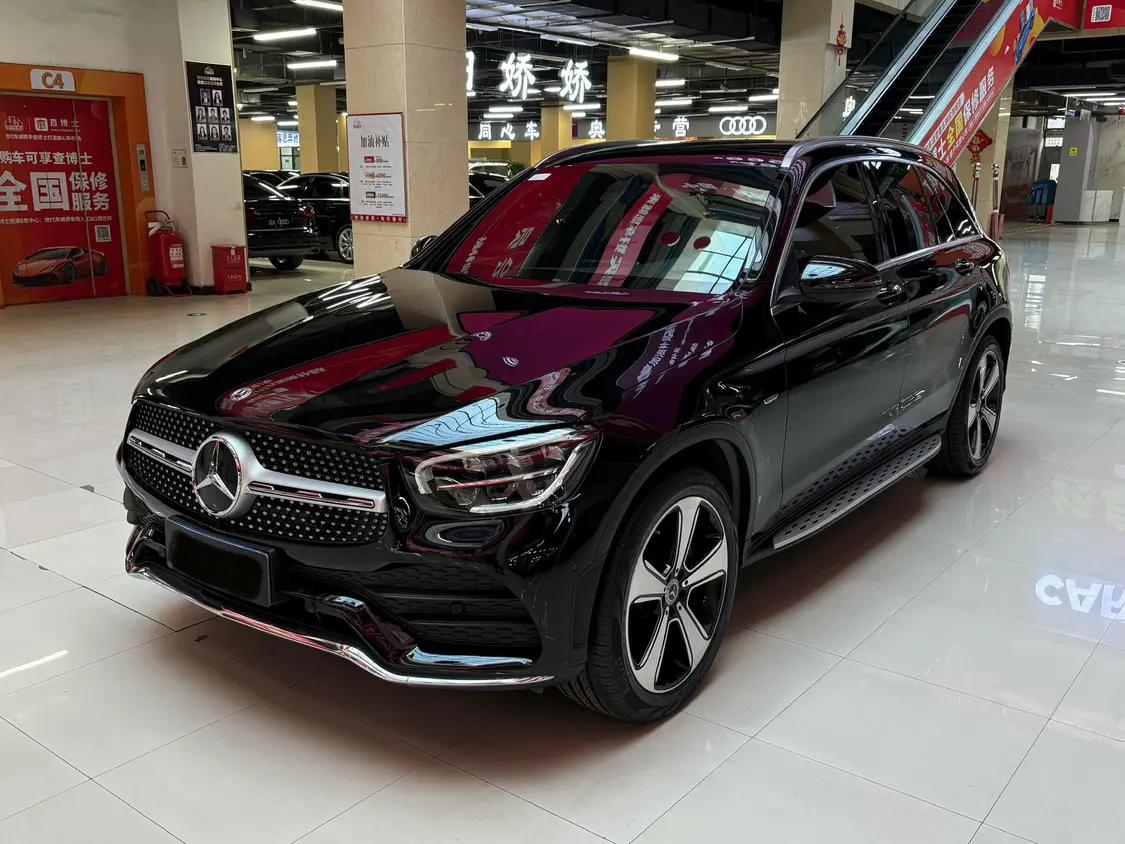 Mercedes-Benz GLC 2022 г. 28093 км.