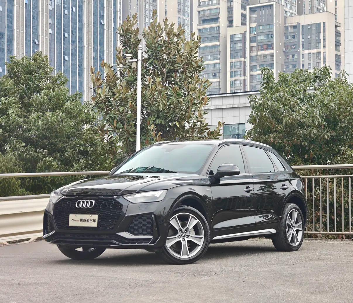 Audi Q5L 2023 г. 49026 км.