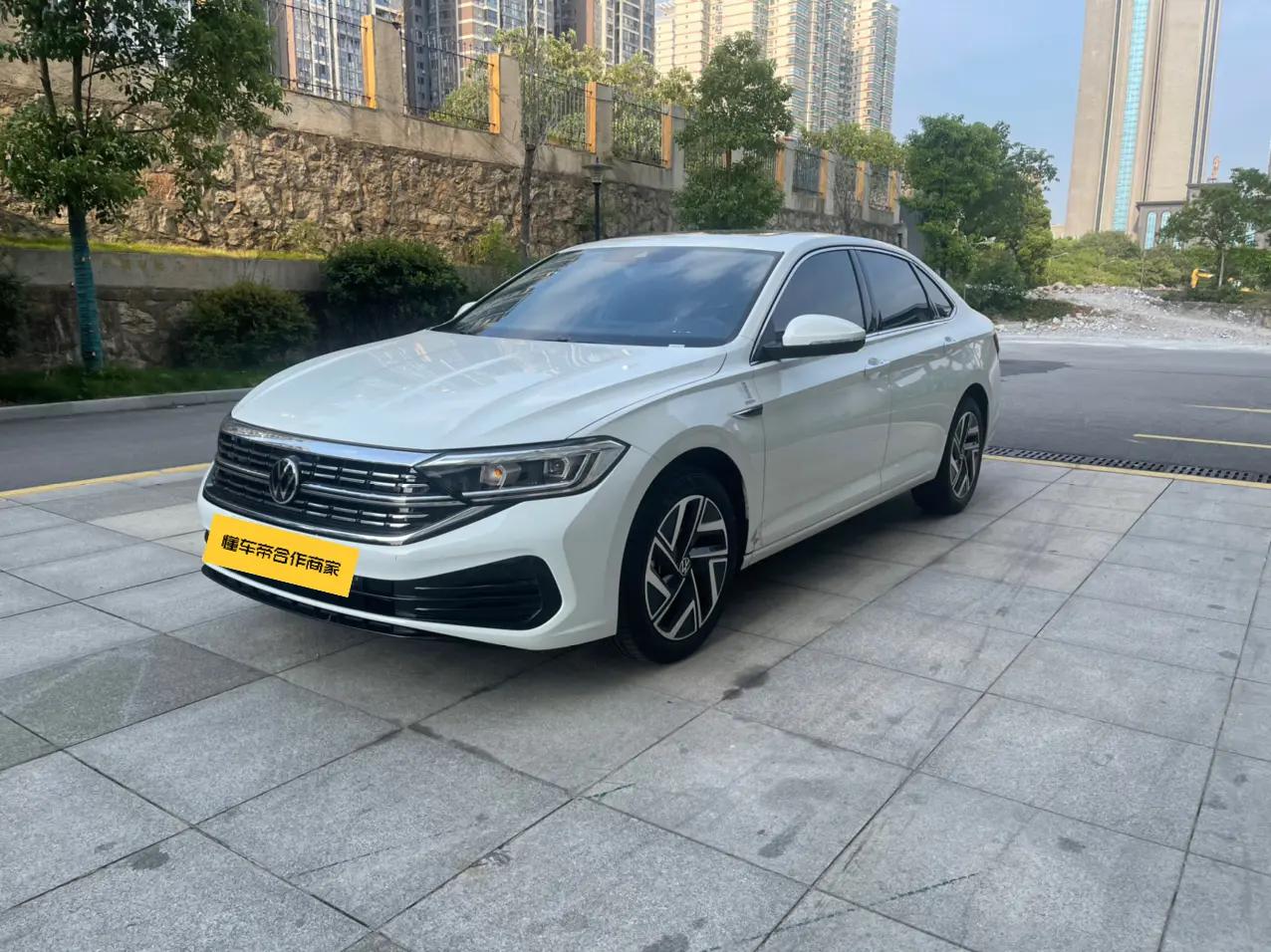 Volkswagen Sagitar 2025 г. 3000 км.