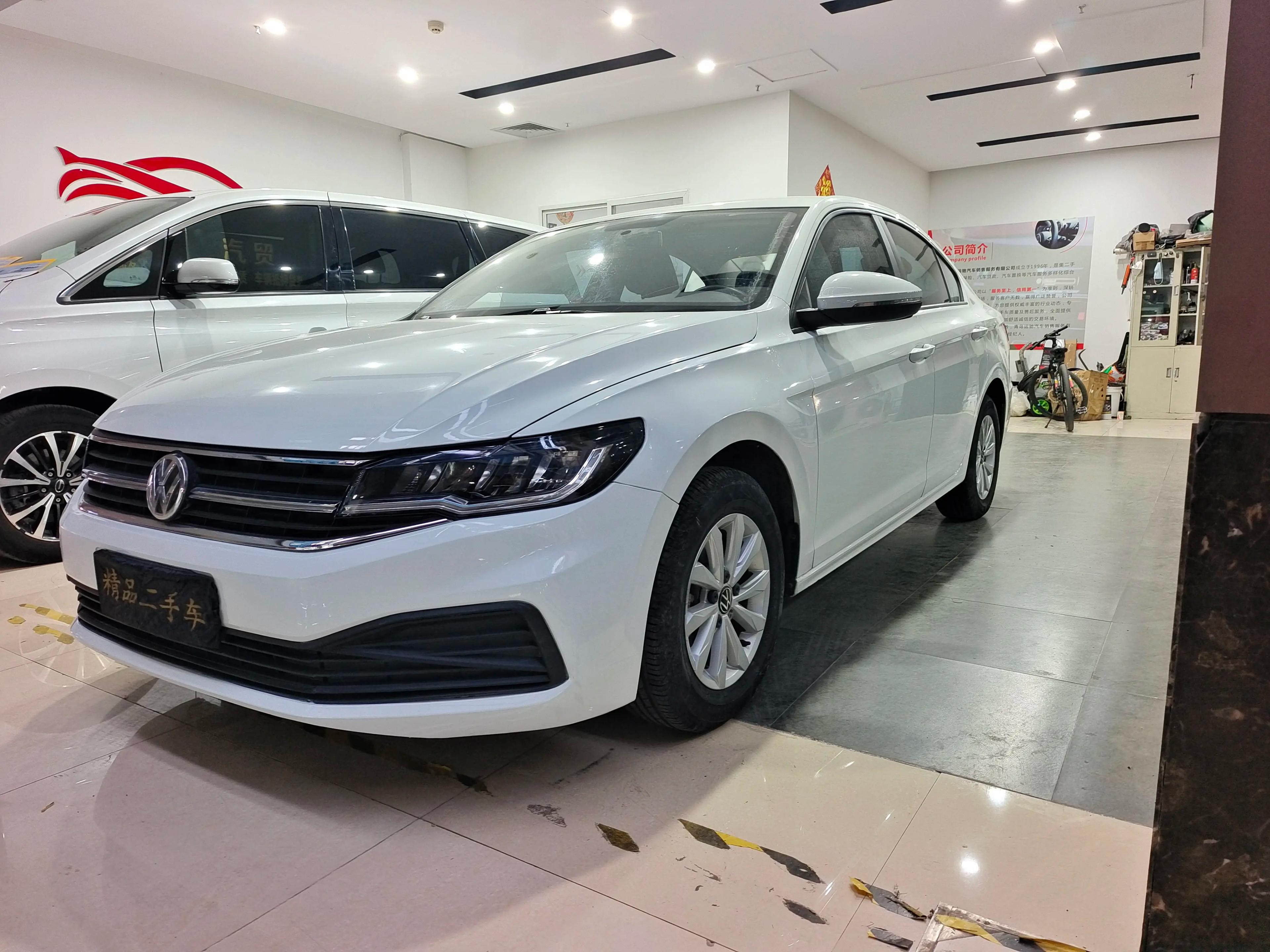 Volkswagen Bora 2021 г. 99123 км.