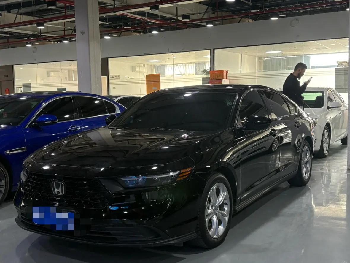 Honda Accord 2024 г. 18000 км.