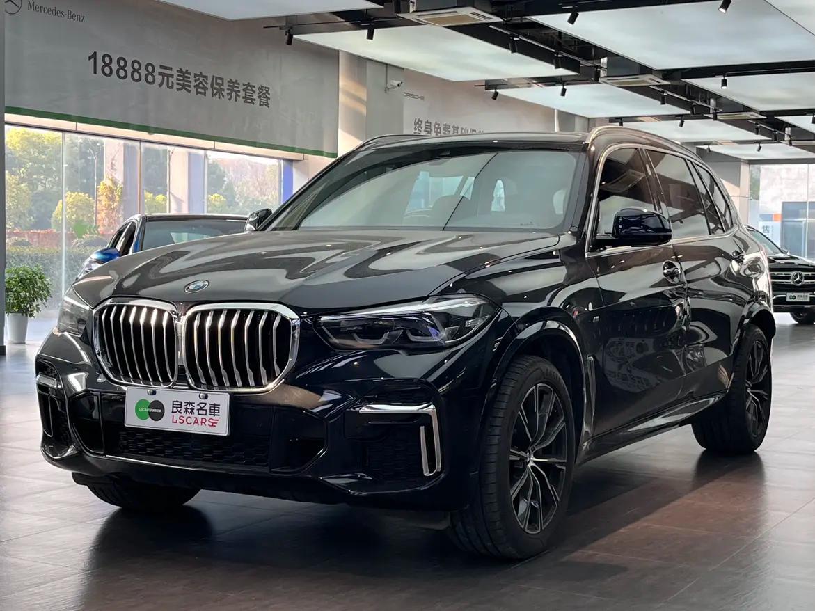 BMW X5 2023 г. 37005 км.
