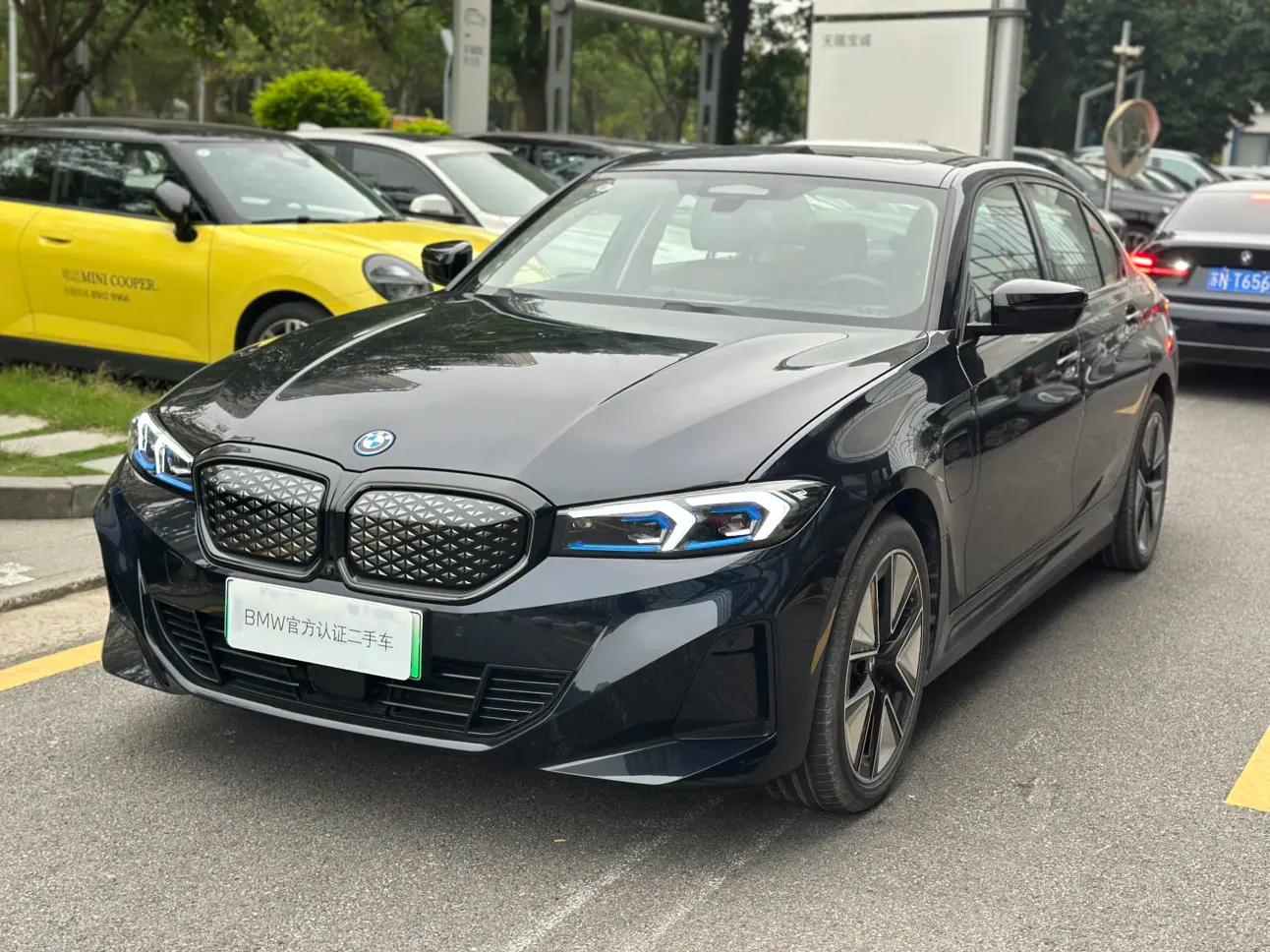 BMW i3 2024 г. 7131 км.