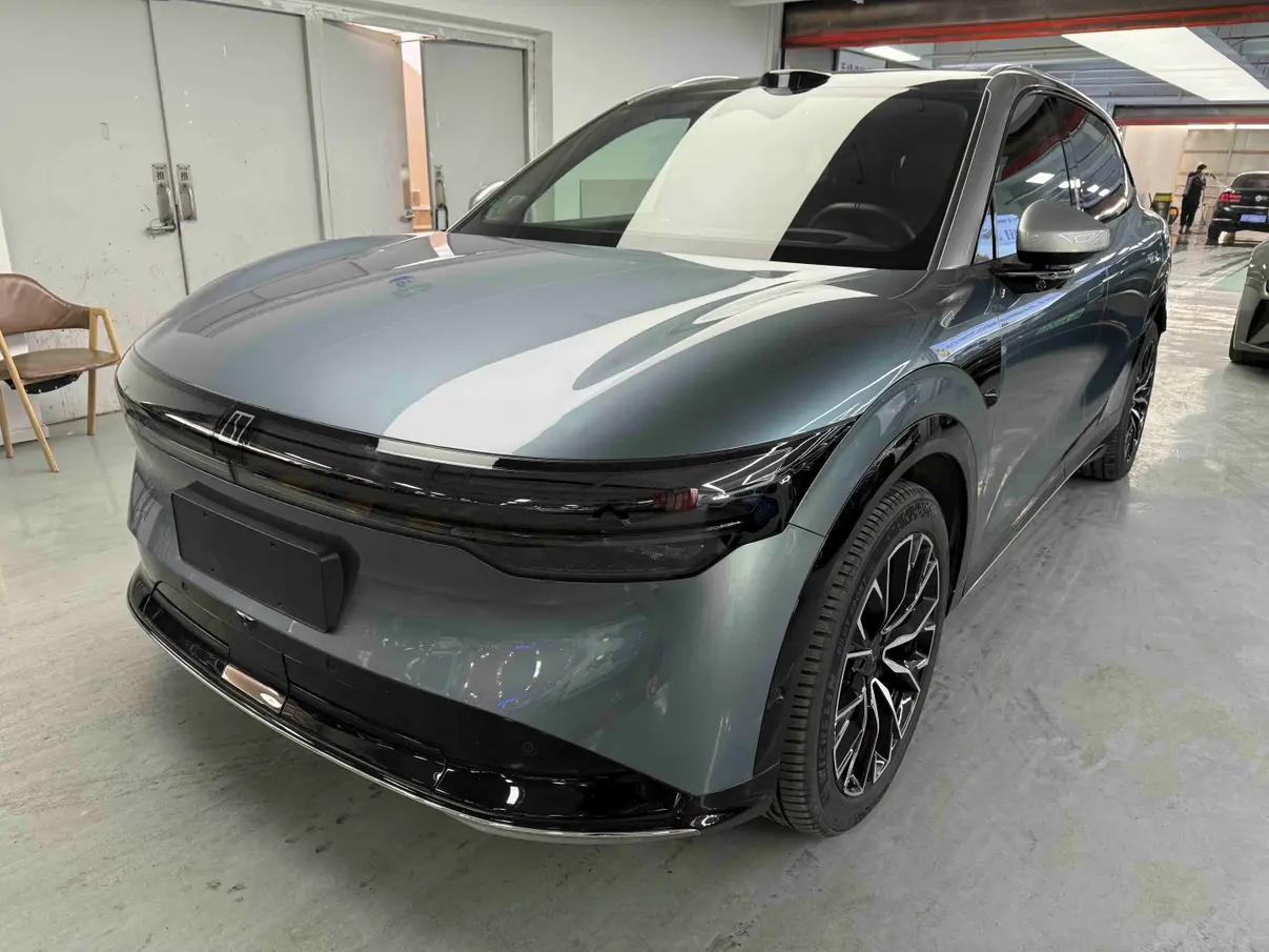 ZEEKR 7X 2024 г. 15055 км.