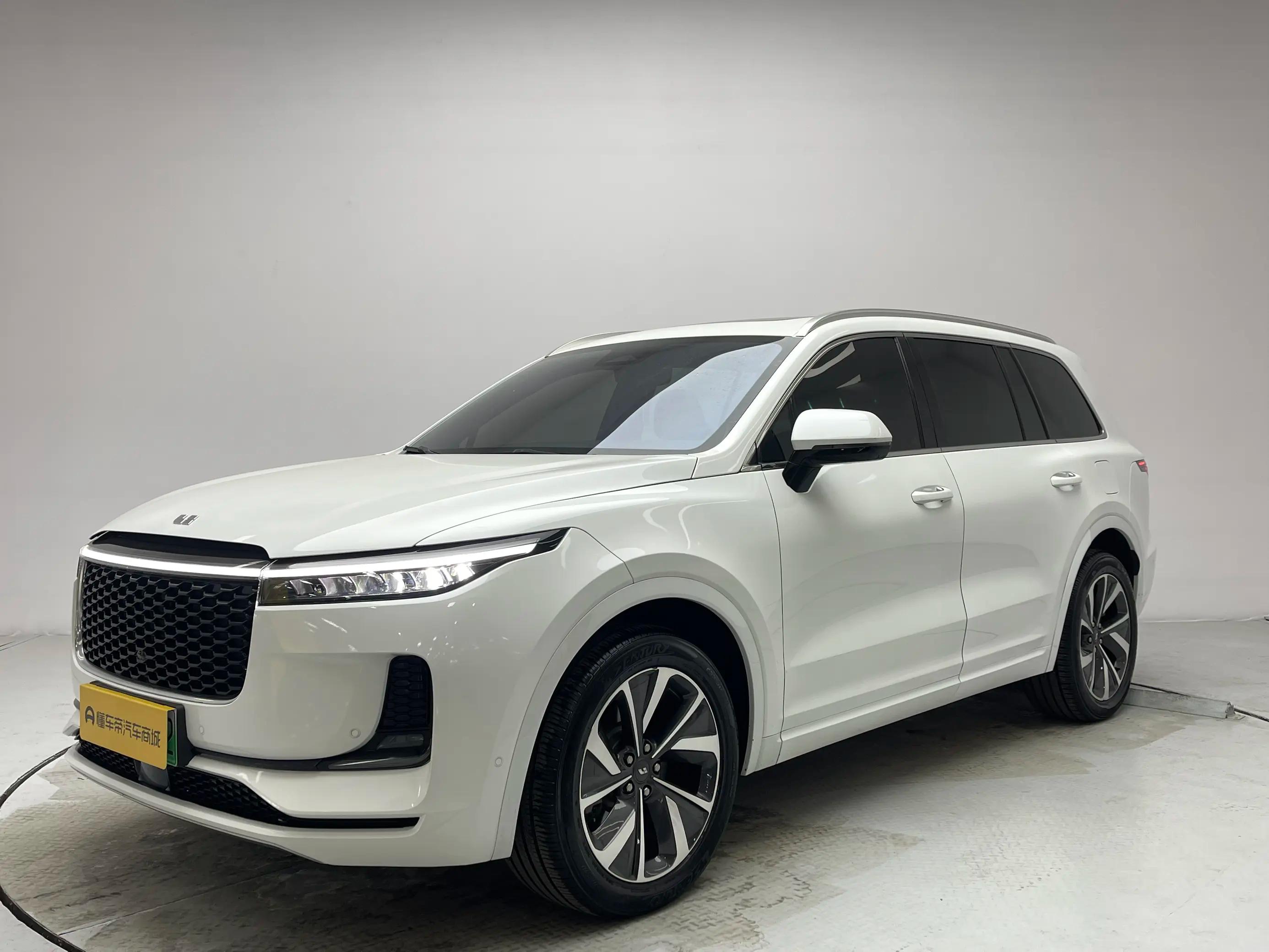 Lixiang ONE 2021 г. 92775 км.