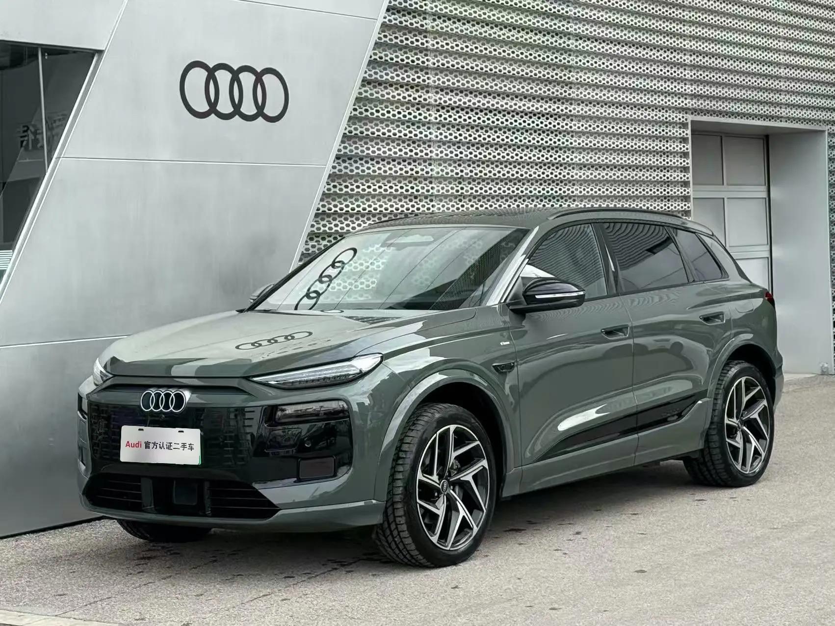 Audi Q6L e-tron 2025 г. 4037 км.