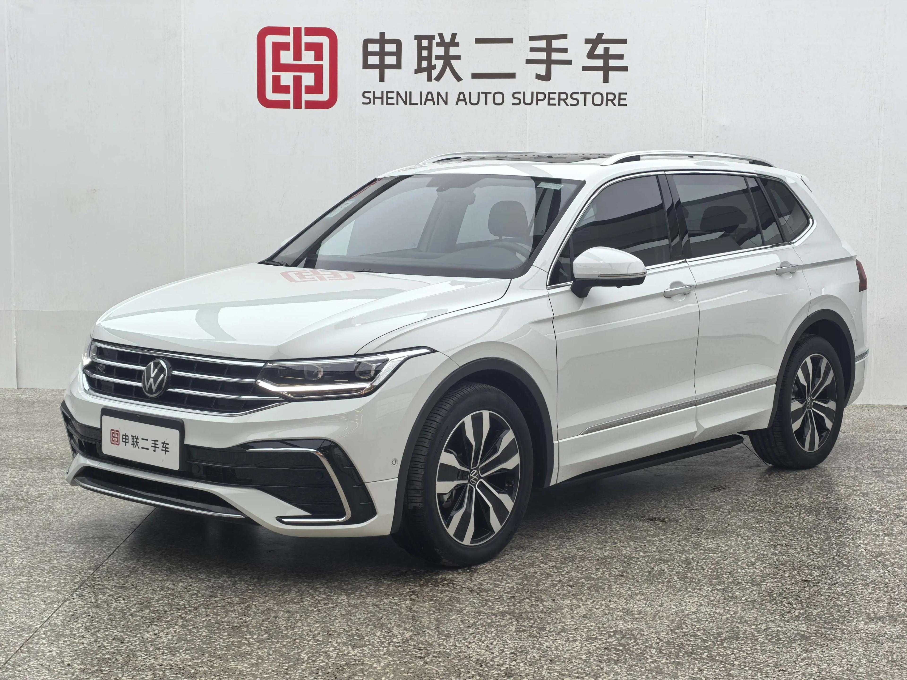 Volkswagen Tiguan L 2024 г. 8271 км.