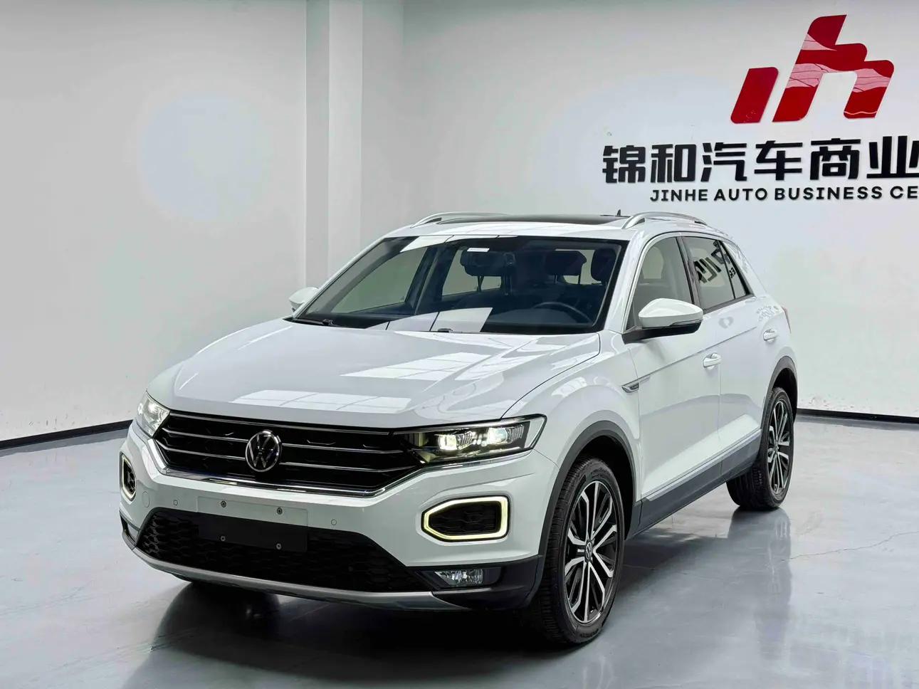 Volkswagen T-Roc 2023 г. 22816 км.