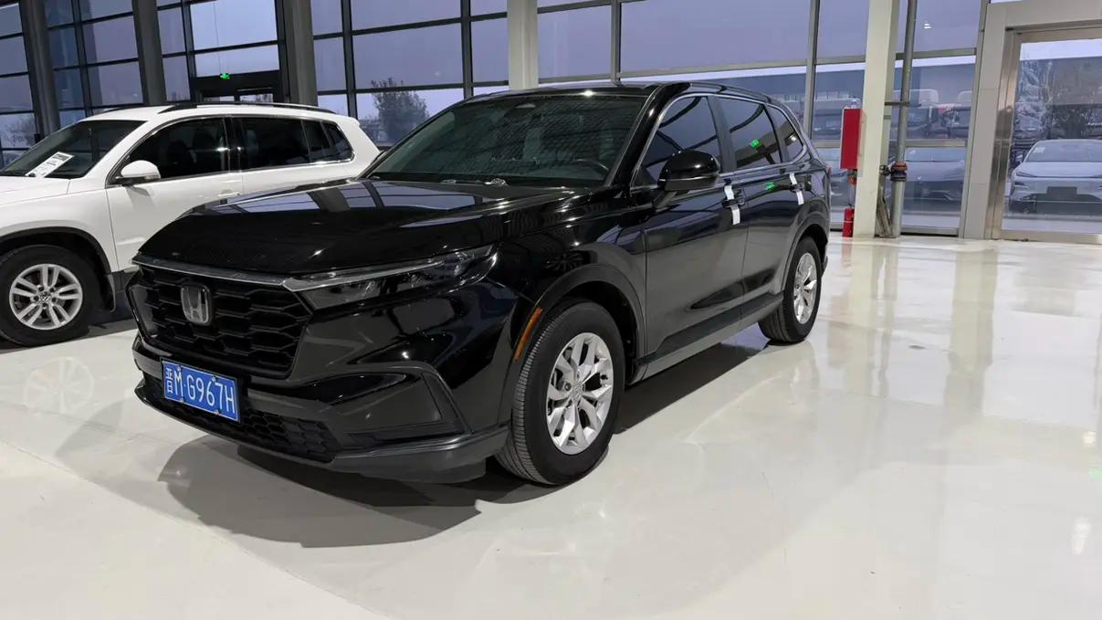 Honda CR-V 2023 г. 33121 км.