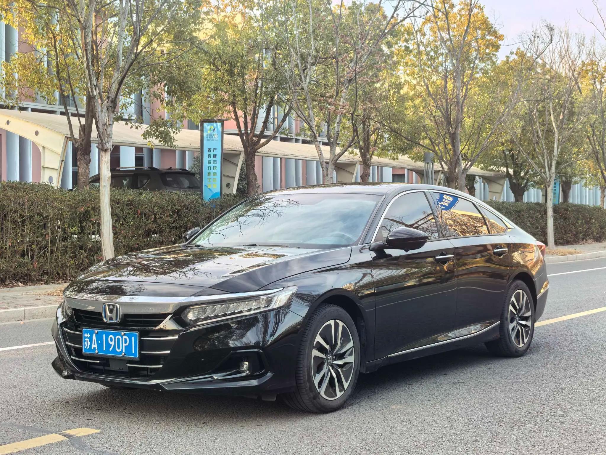 Honda Accord 2023 г. 28123 км.