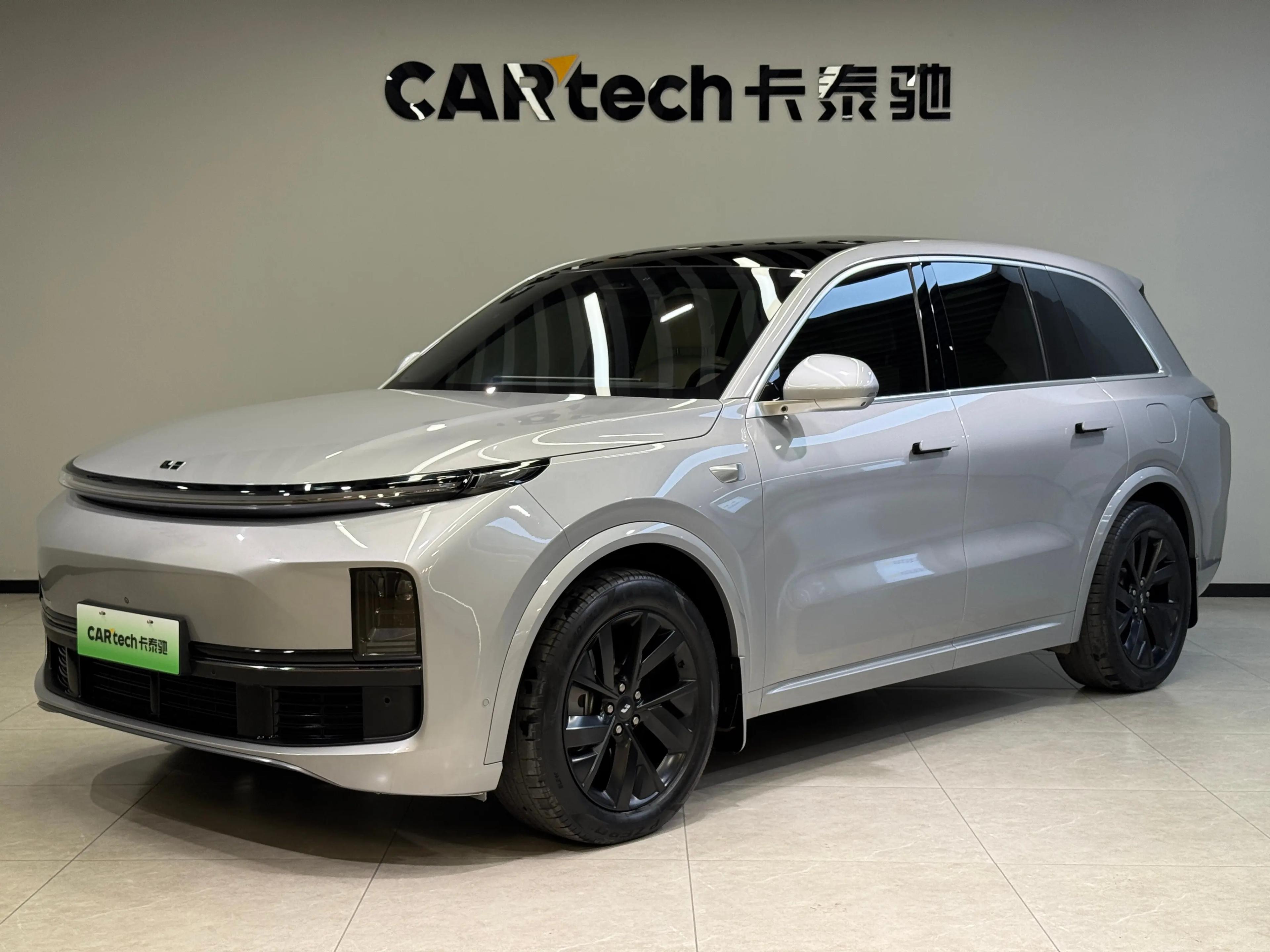 Lixiang L8 2023 г. 52436 км.