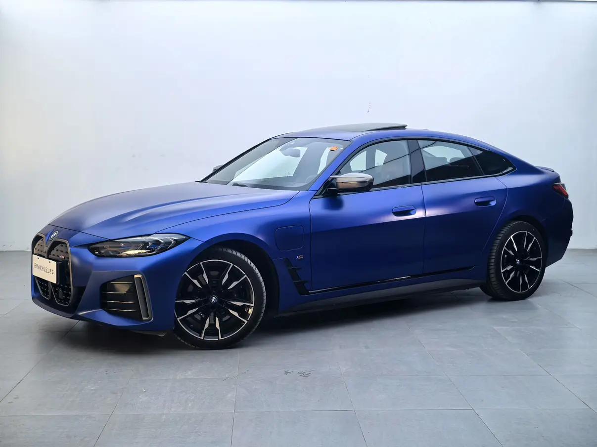 BMW i4 2022 г. 37901 км.