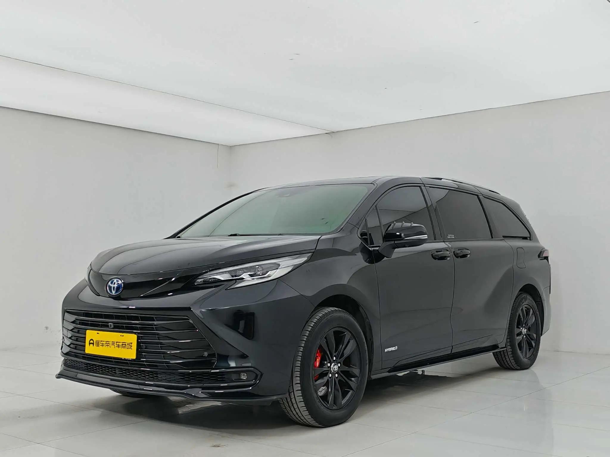 Toyota Sienna 2022 г. 35053 км.