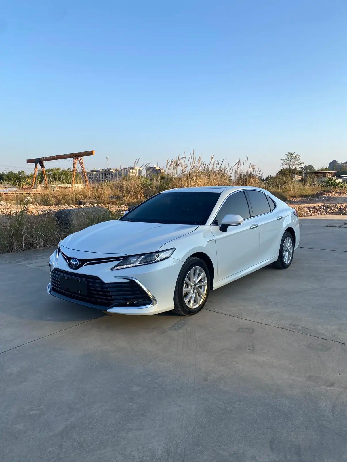Toyota Camry 2023 г. 60123 км.