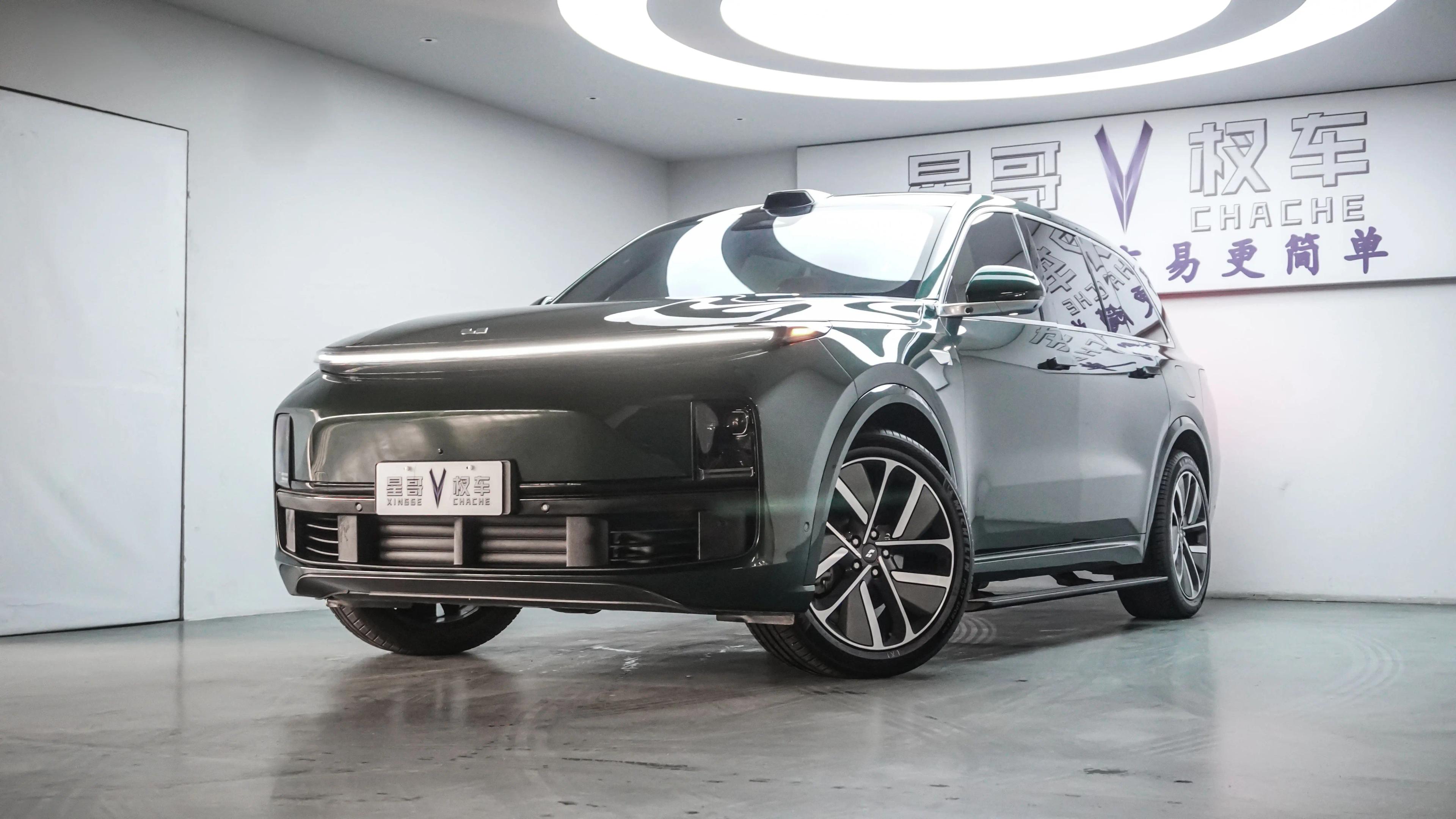 Lixiang L9 2025 г. 12017 км.