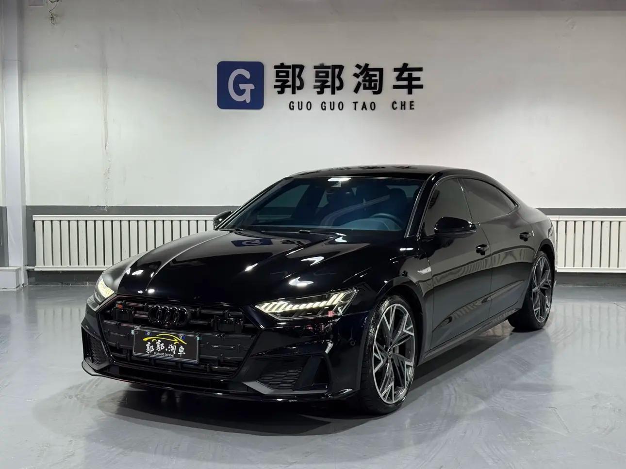 Audi A7L 2023 г. 39087 км.