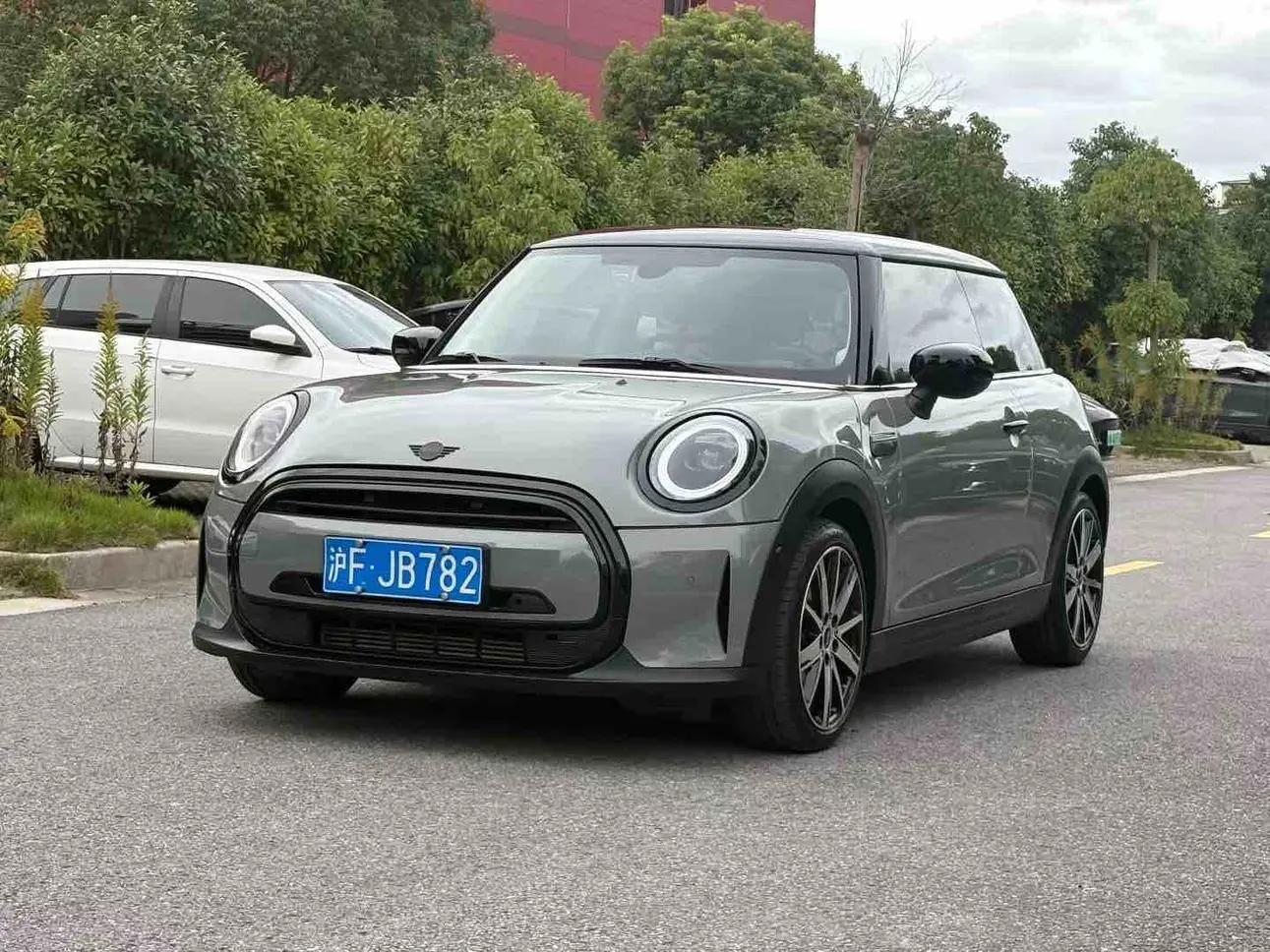 MINI  2023 г. 20110 км.