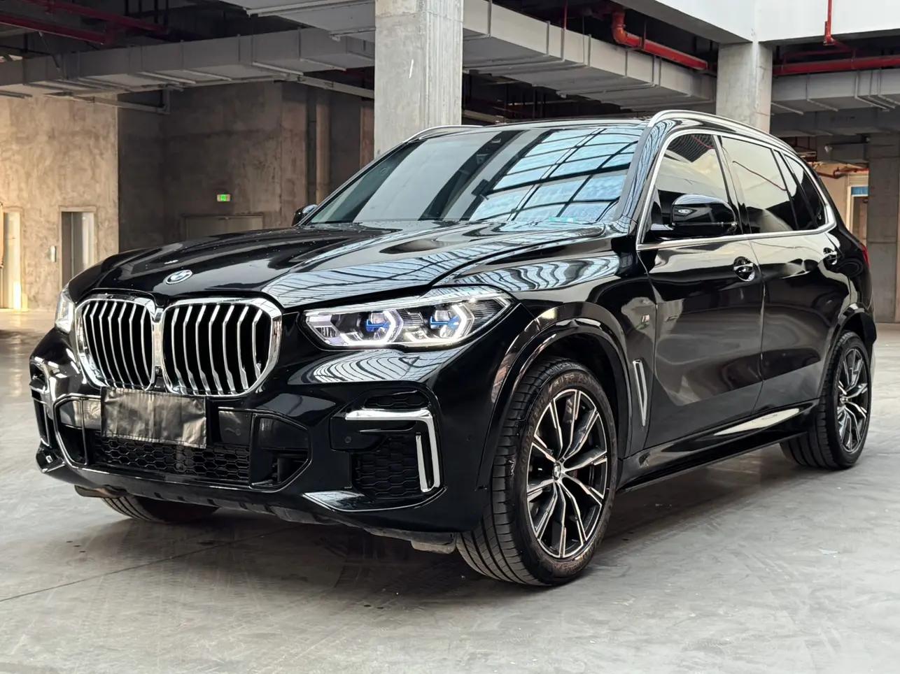 BMW X5 2023 г. 52008 км.