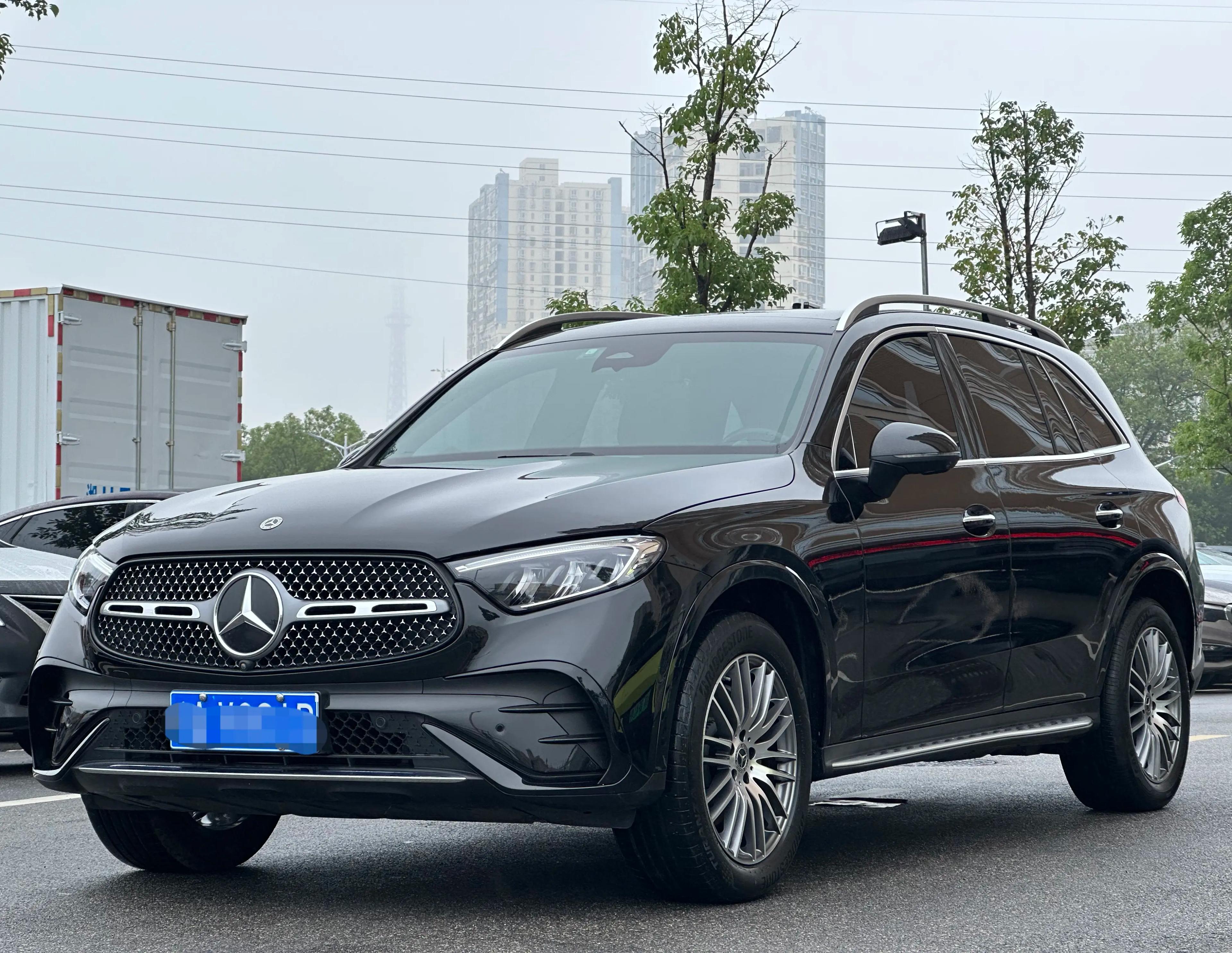 Mercedes-Benz GLC 2023 г. 60000 км.