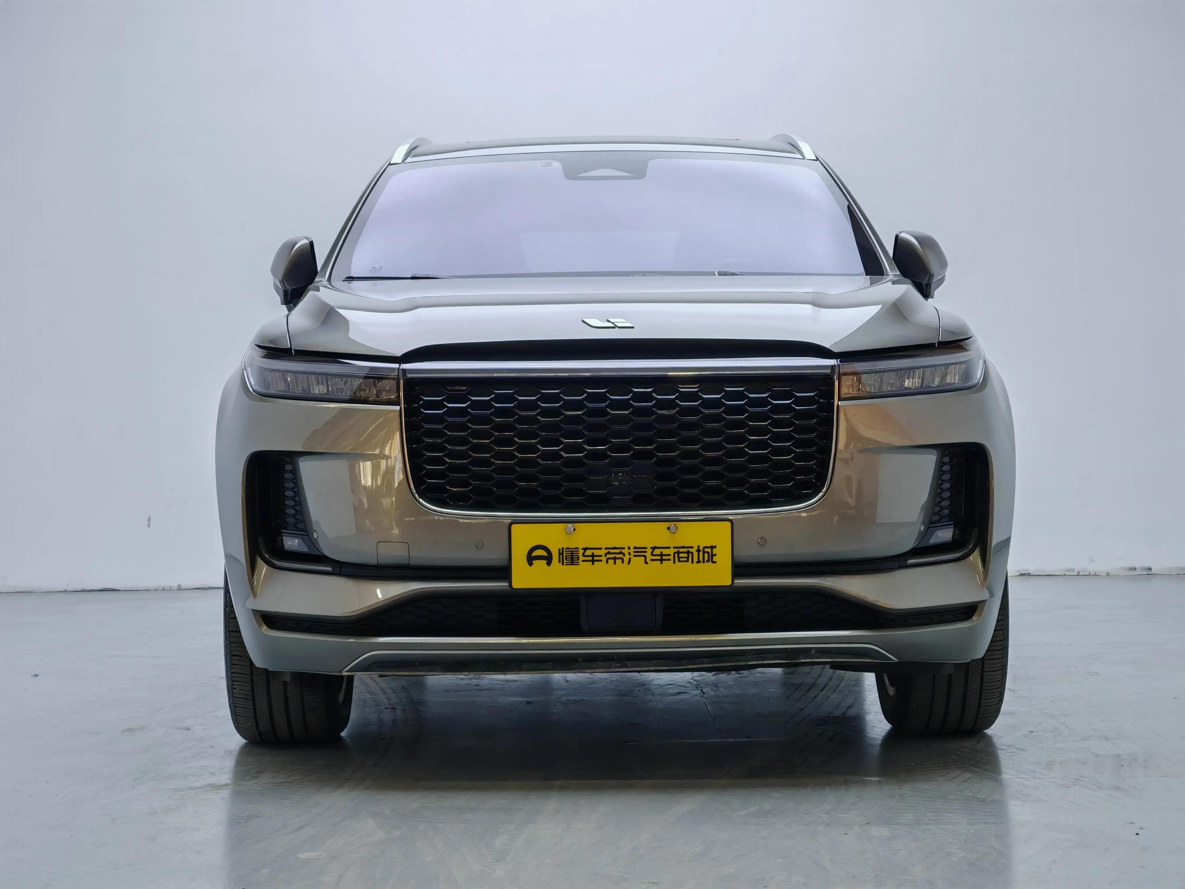 Lixiang ONE 2021 г. 72923 км.