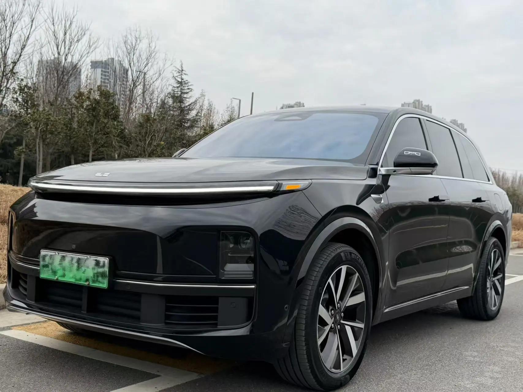 Lixiang L8 2023 г. 53030 км.