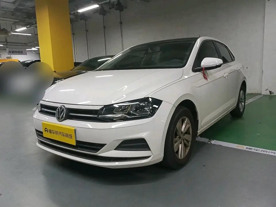 Volkswagen Polo 2021 г. 32456 км.
