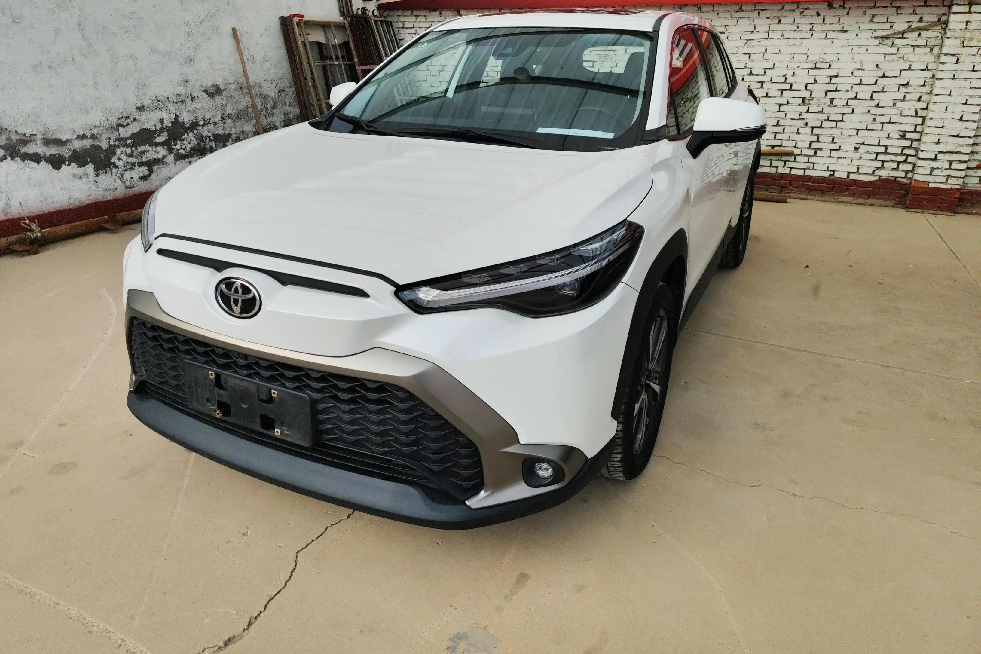 Toyota Frontlander 2022 г. 13100 км.
