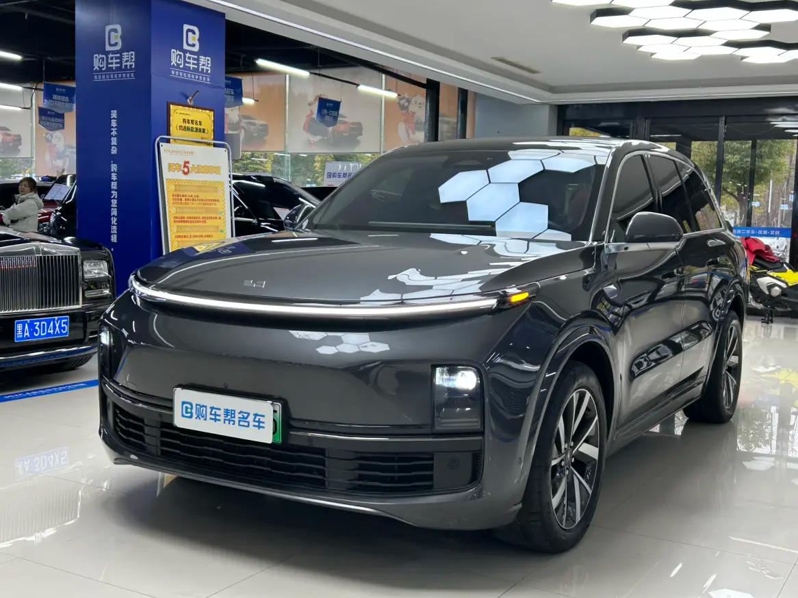 Lixiang L8 2024 г. 46049 км.