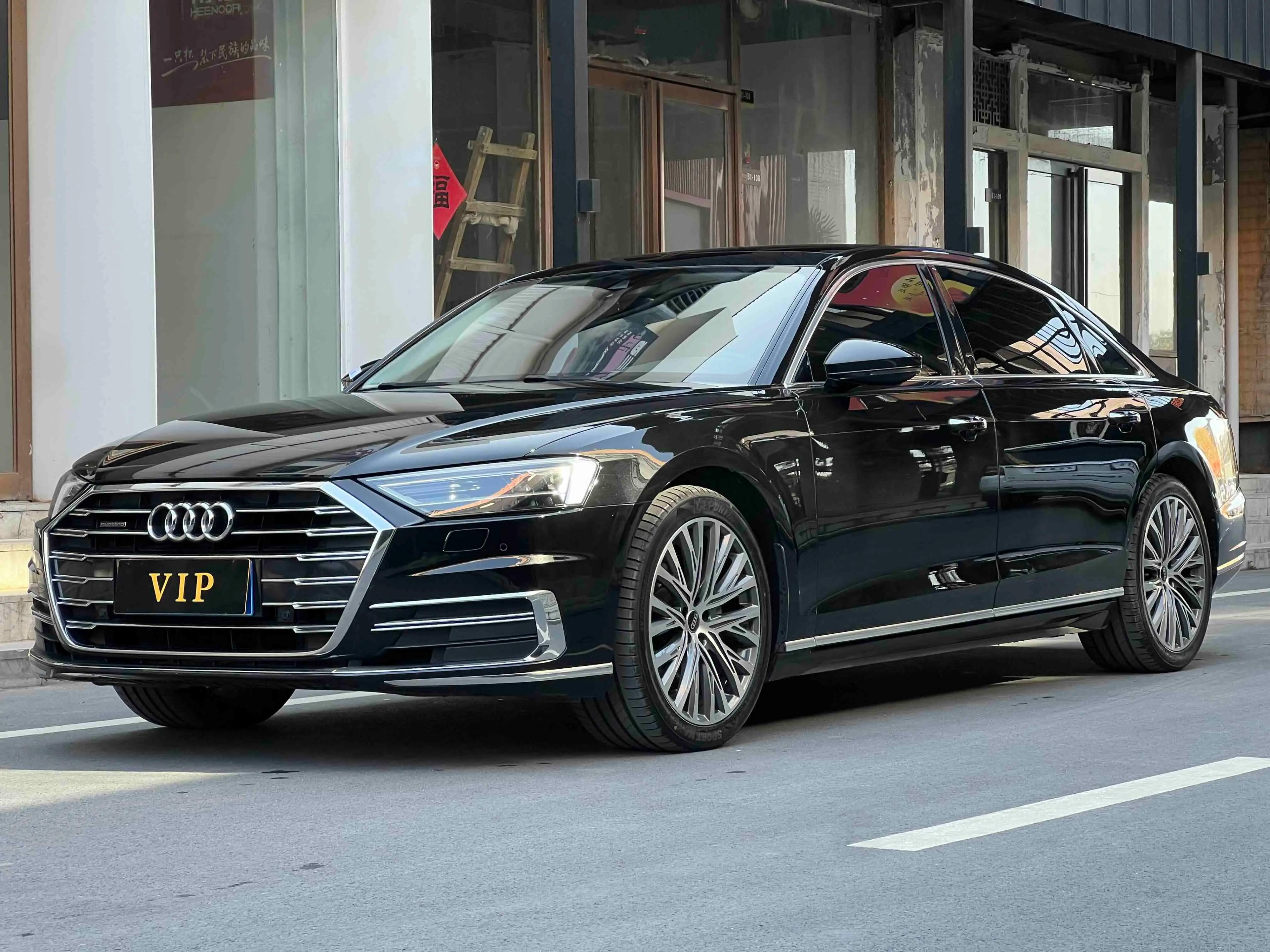 Audi A8 2021 г. 120054 км.