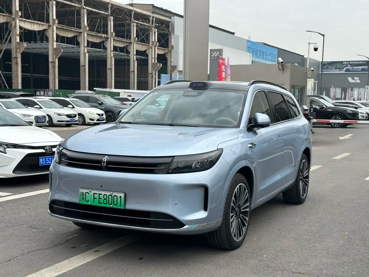 AITO M7 2025 г. 5107 км.