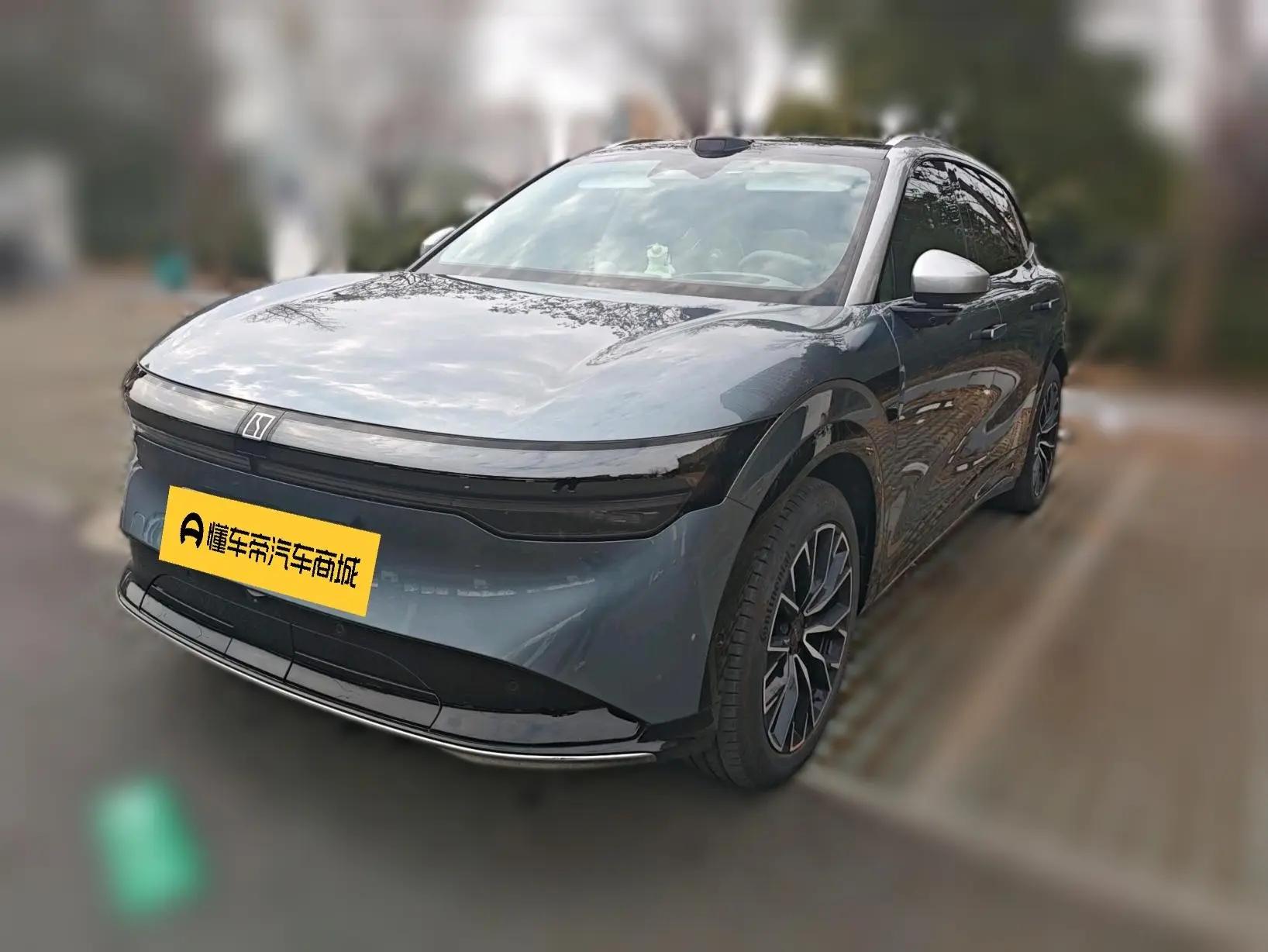 ZEEKR 7X 2025 г. 8650 км.