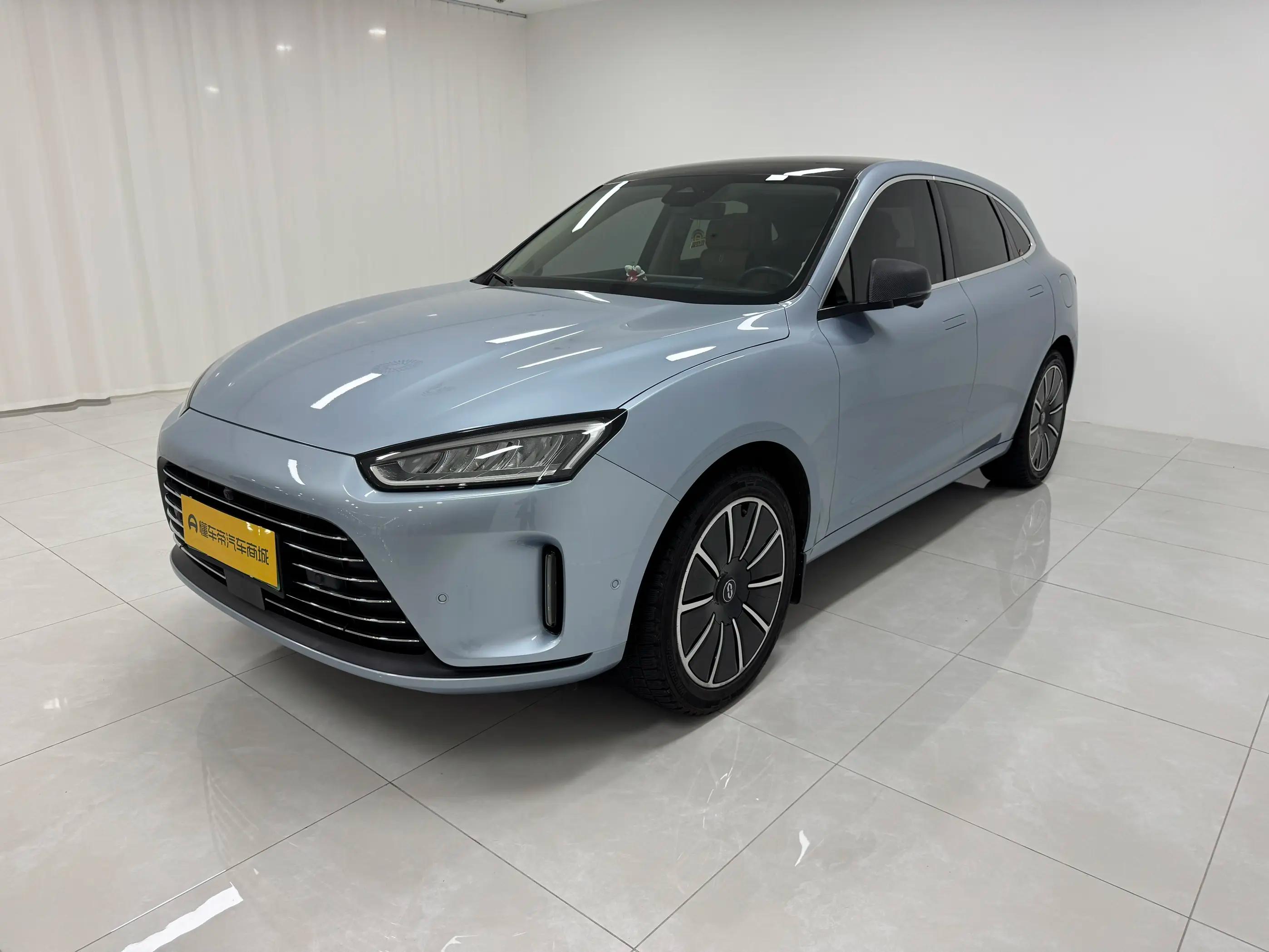 AITO M5 2022 г. 113647 км.