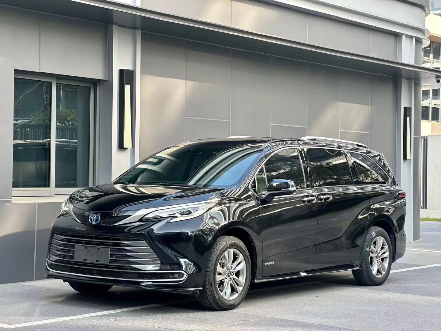 Toyota Sienna 2022 г. 66027 км.