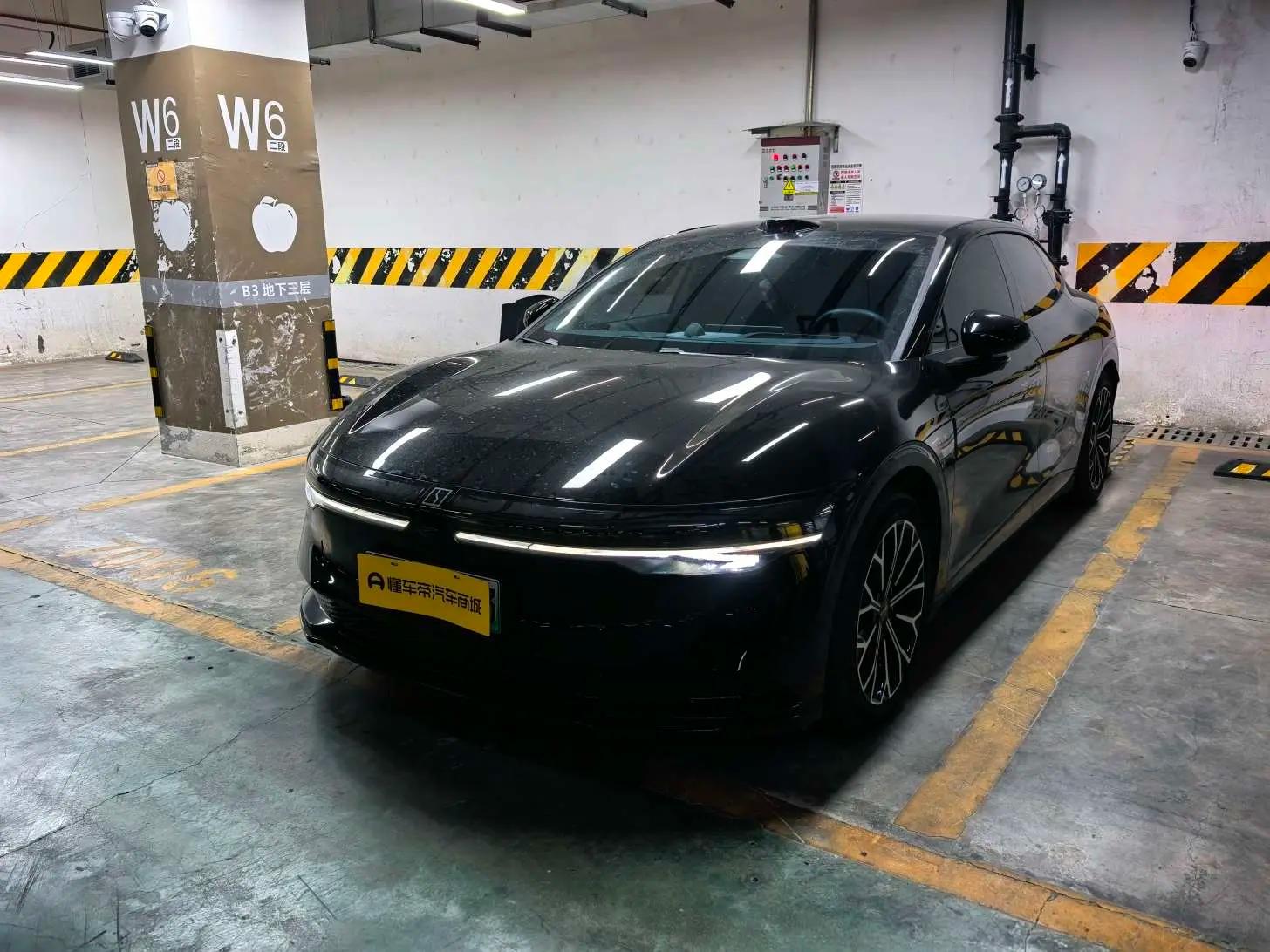 ZEEKR 007 2024 г. 29838 км.