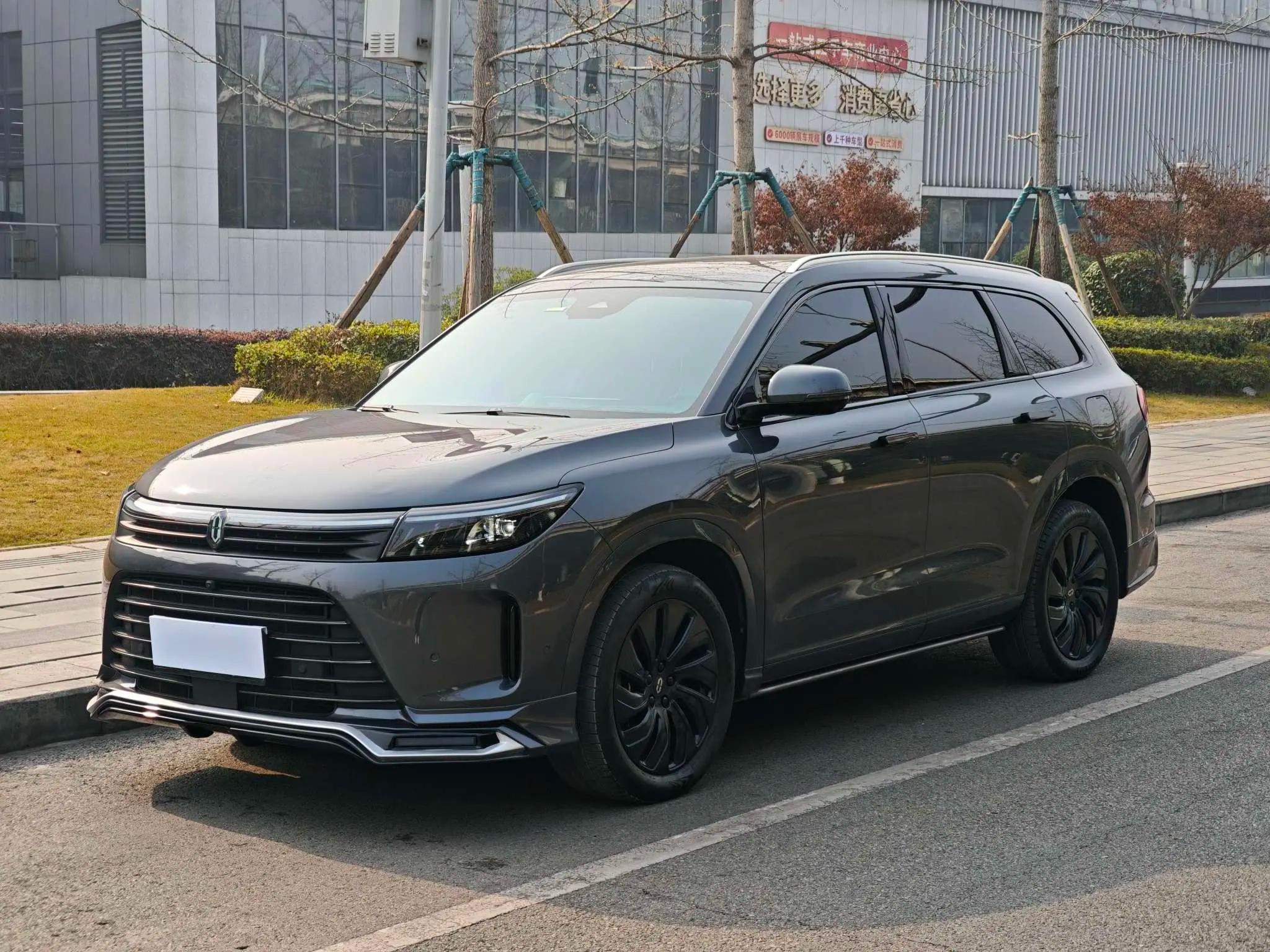 AITO M7 2022 г. 43089 км.