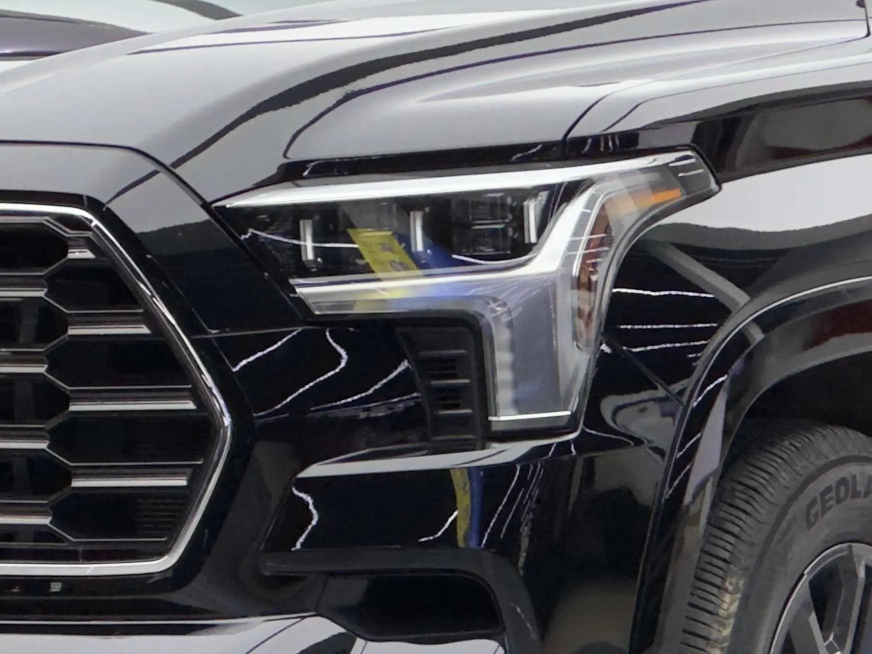 Toyota Sequoia 2023 г. 48585 км.