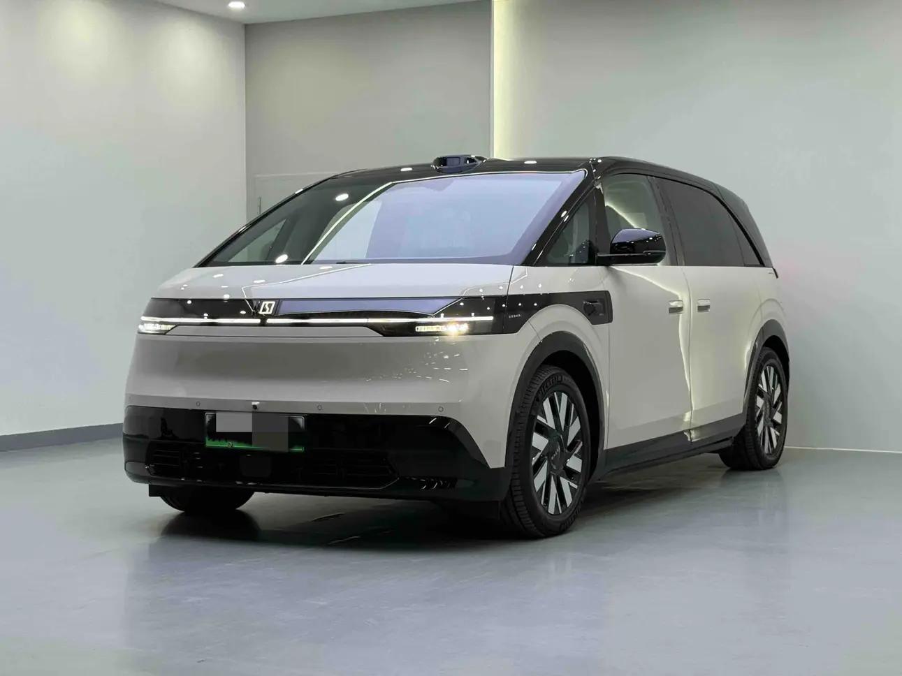 ZEEKR MIX 2025 г. 3035 км.