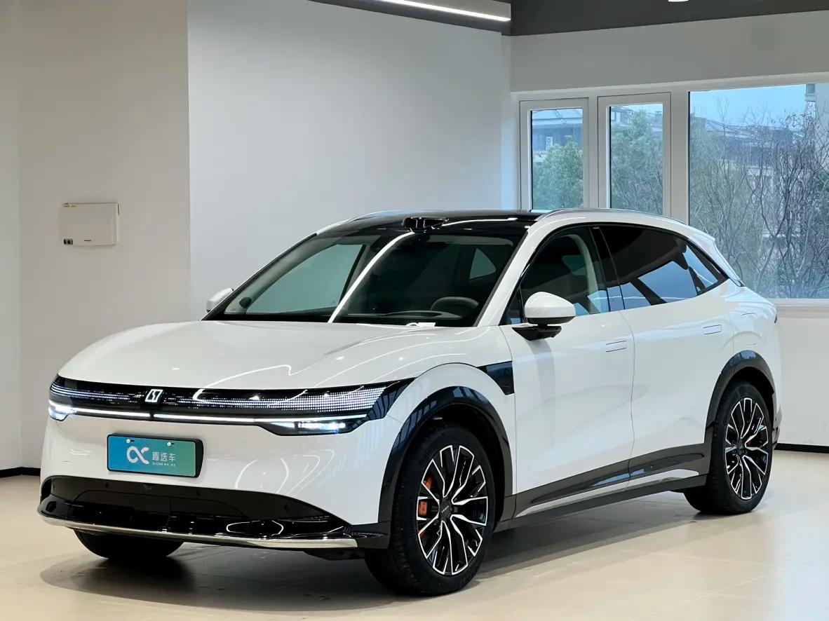 ZEEKR 7X 2024 г. 17351 км.