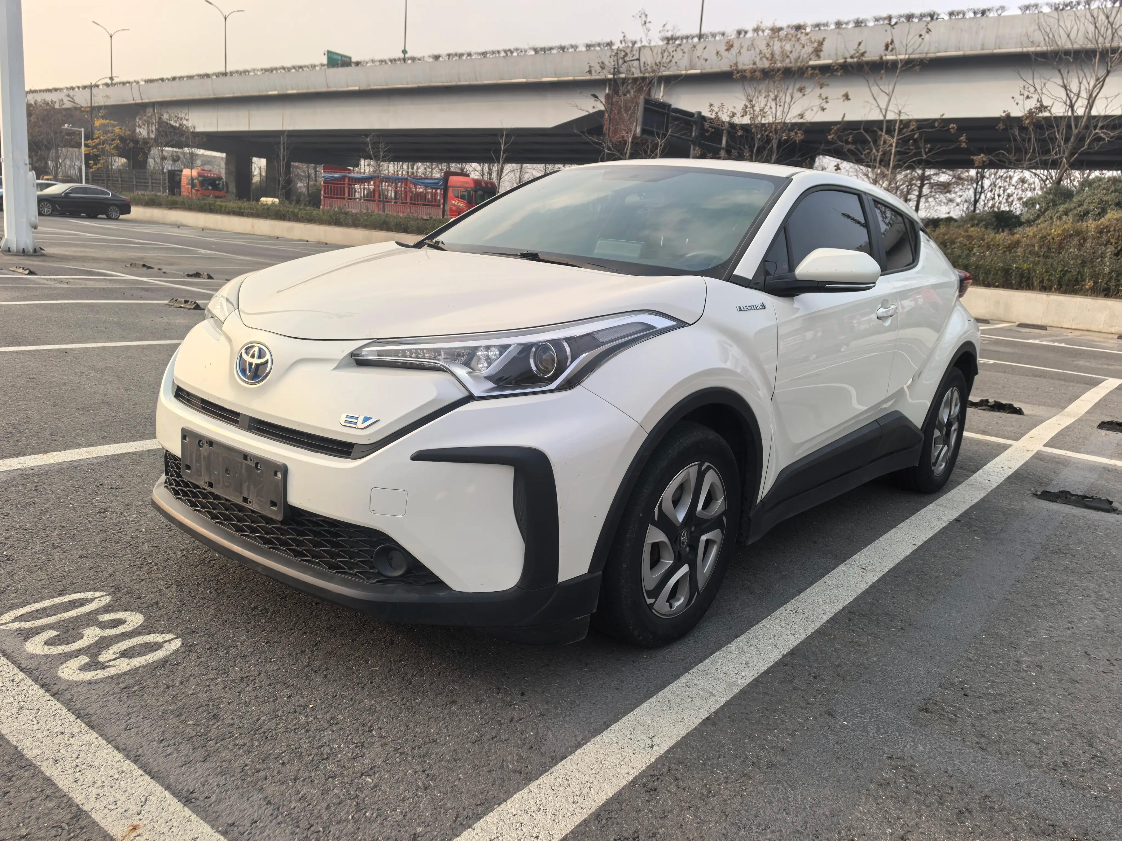 Toyota C-HR EV 2021 г. 82869 км.