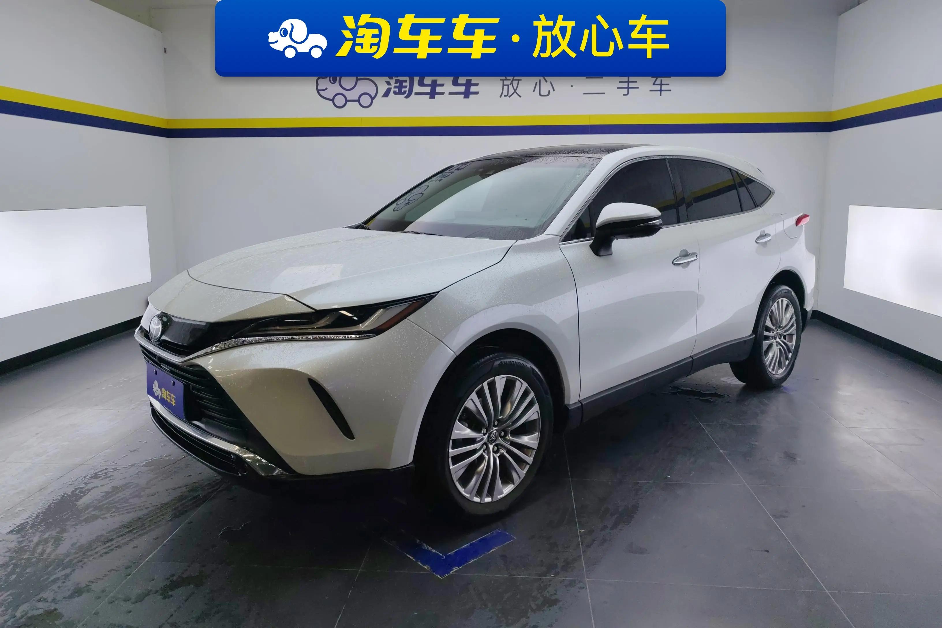 Toyota Harrier 2022 г. 30317 км.