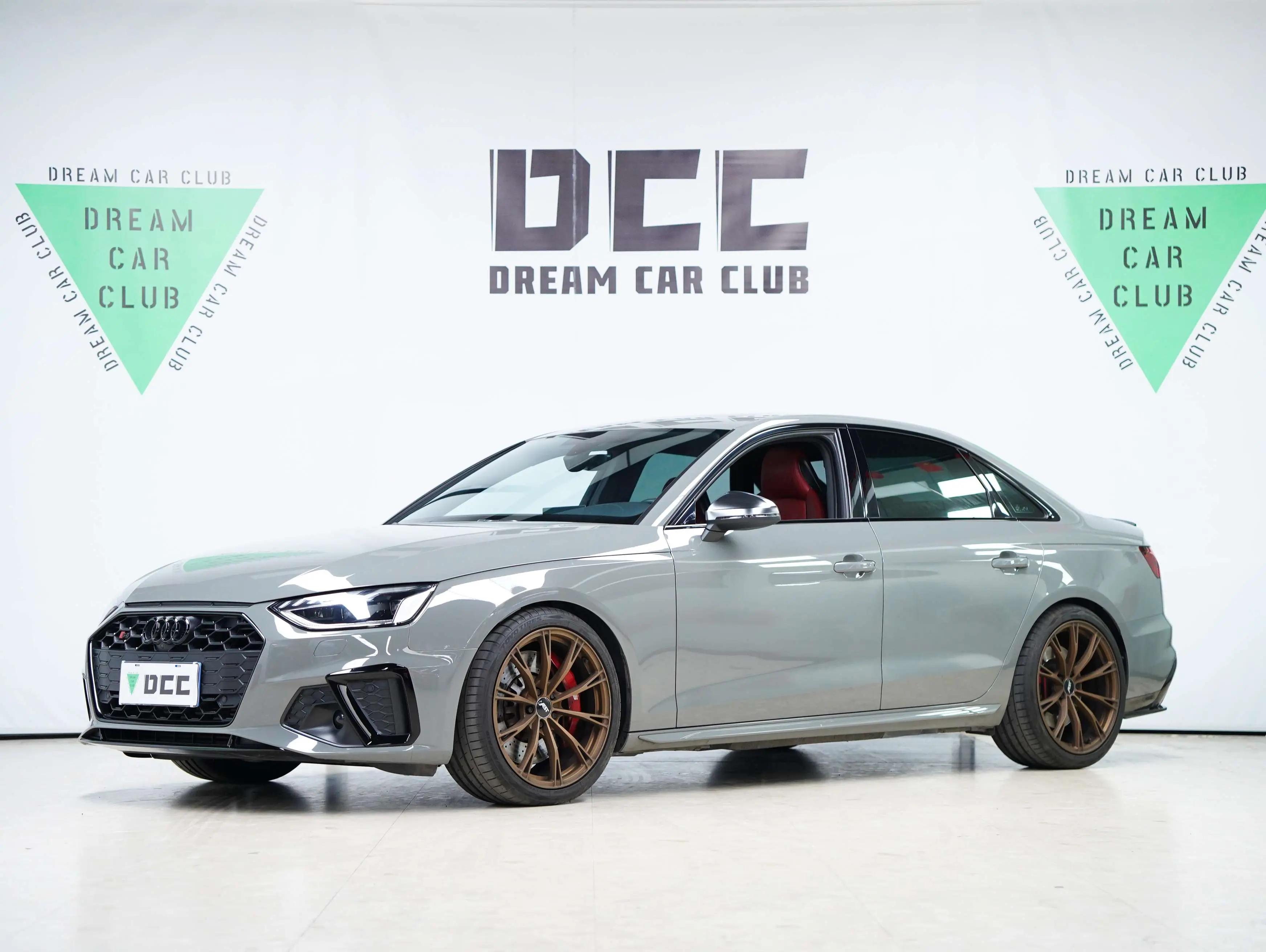 Audi S4 2023 г. 42061 км.