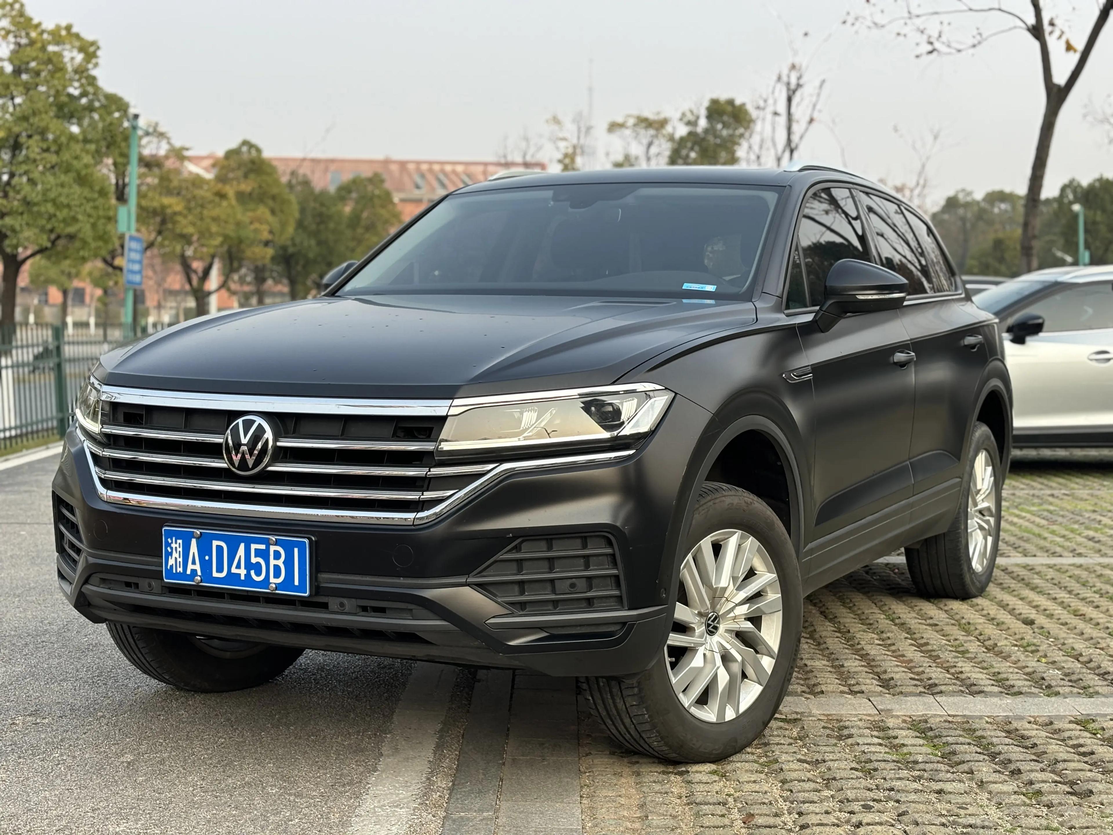 Volkswagen Touareg 2021 г. 60094 км.