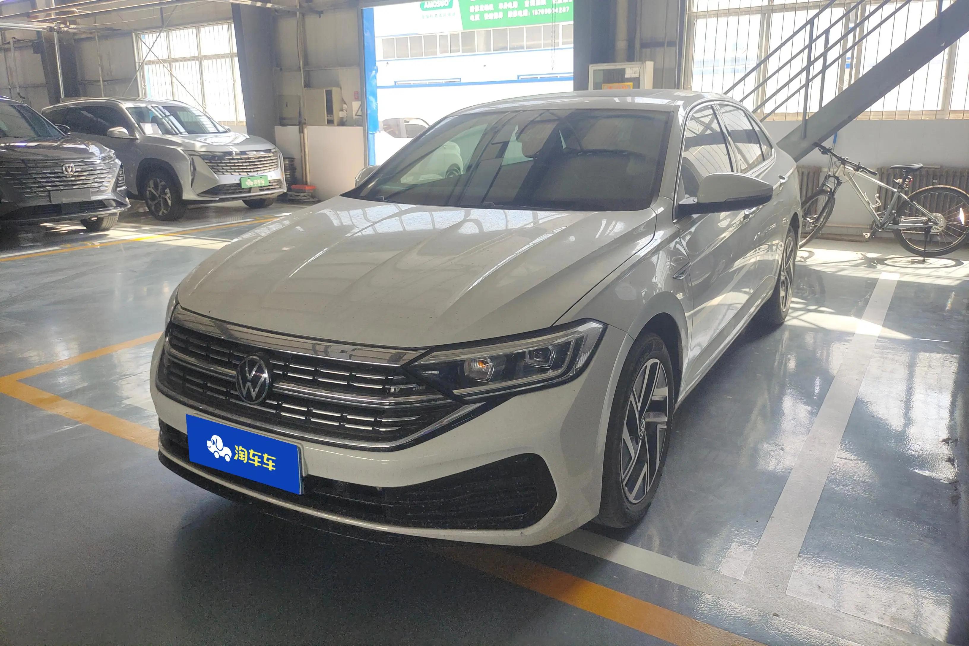 Volkswagen Sagitar 2023 г. 20421 км.