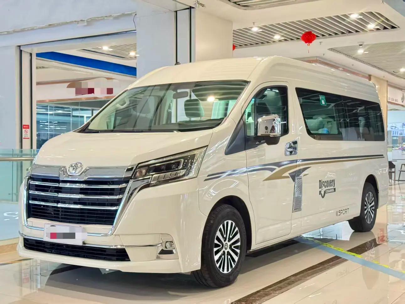 Toyota HiAce 2023 г. 70045 км.