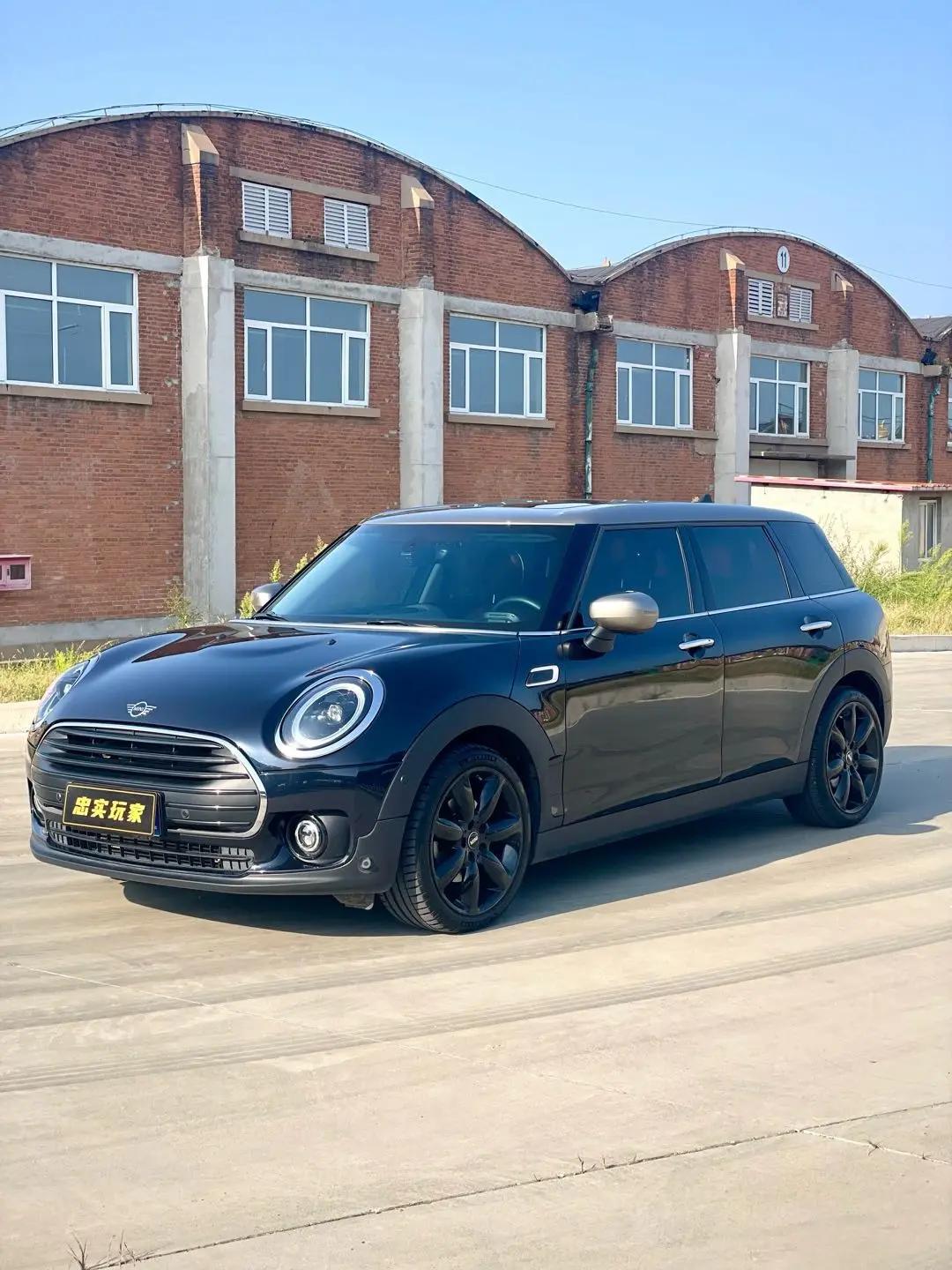 MINI CLUBMAN 2022 г. 37113 км.