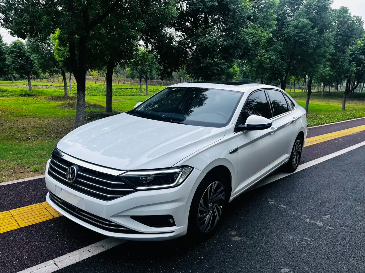 Volkswagen Sagitar 2022 г. 24011 км.