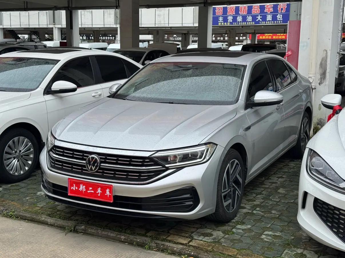 Volkswagen Sagitar 2023 г. 49002 км.