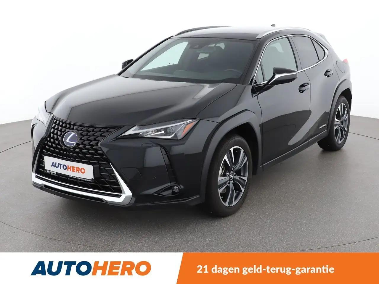 Lexus UX 2022 г. 39738 км.